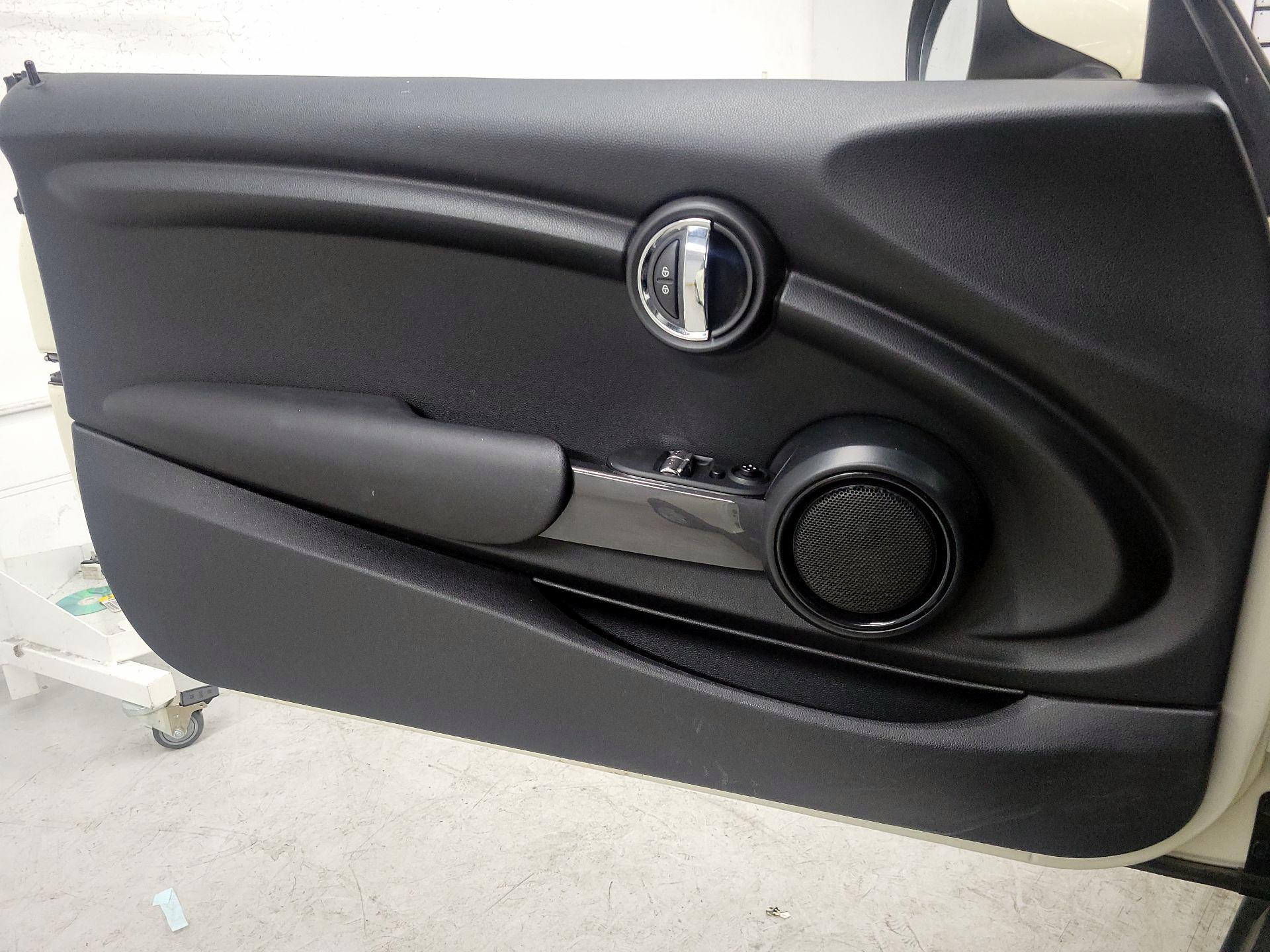 Thumbnail: 2019 MINI Cooper Hardtop - 12