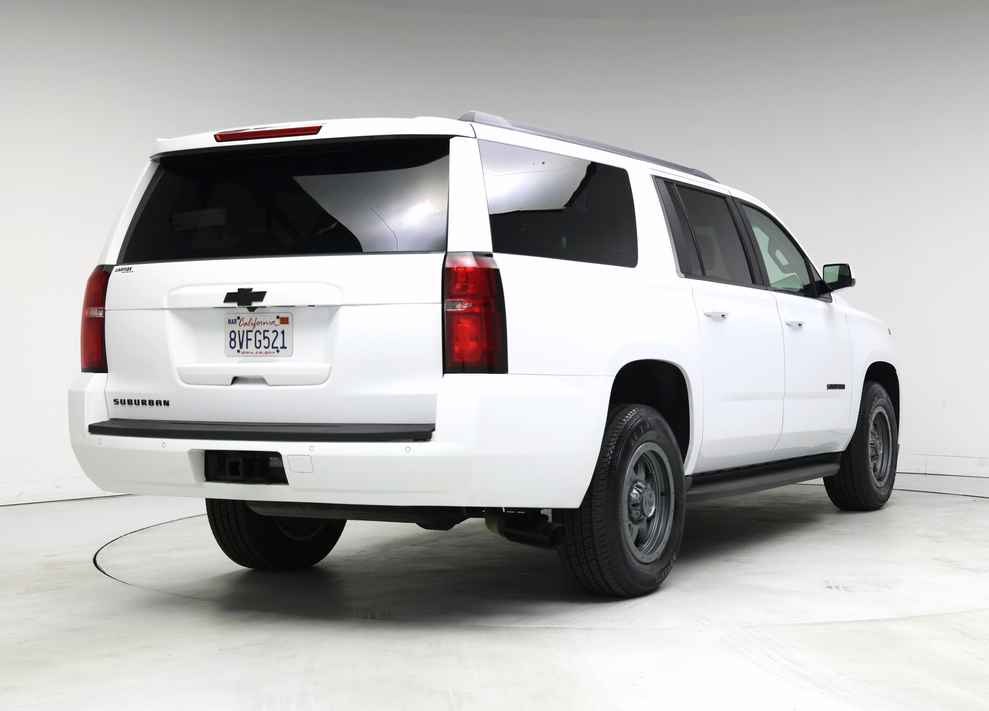 Thumbnail: 2019 Chevrolet Suburban - 8