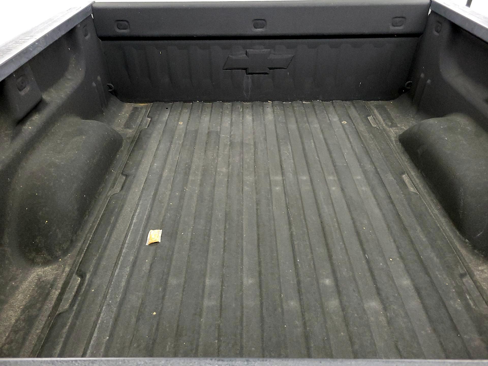 Thumbnail: 2017 Chevrolet Silverado 1500 - 18