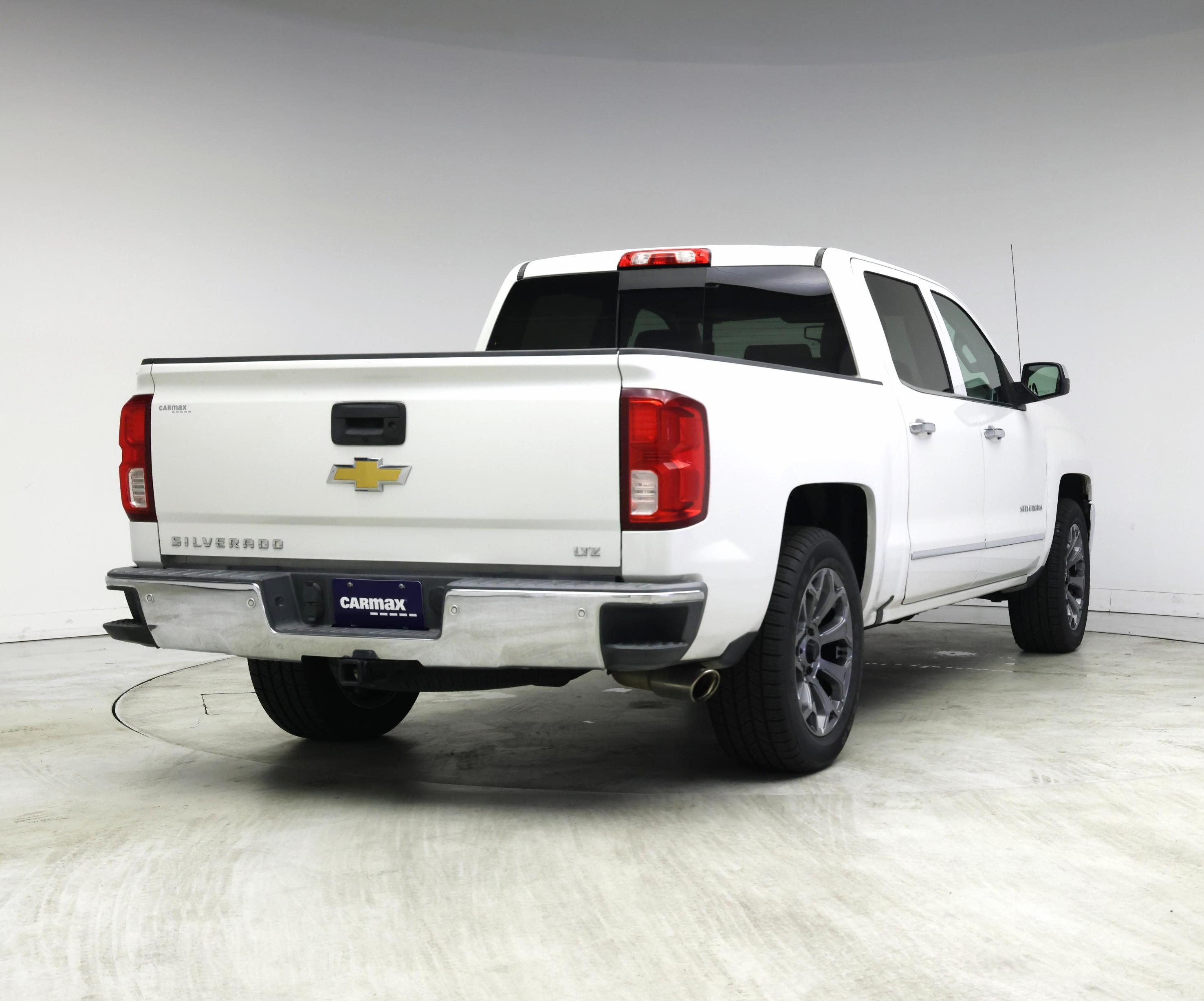 Thumbnail: 2017 Chevrolet Silverado 1500 - 8