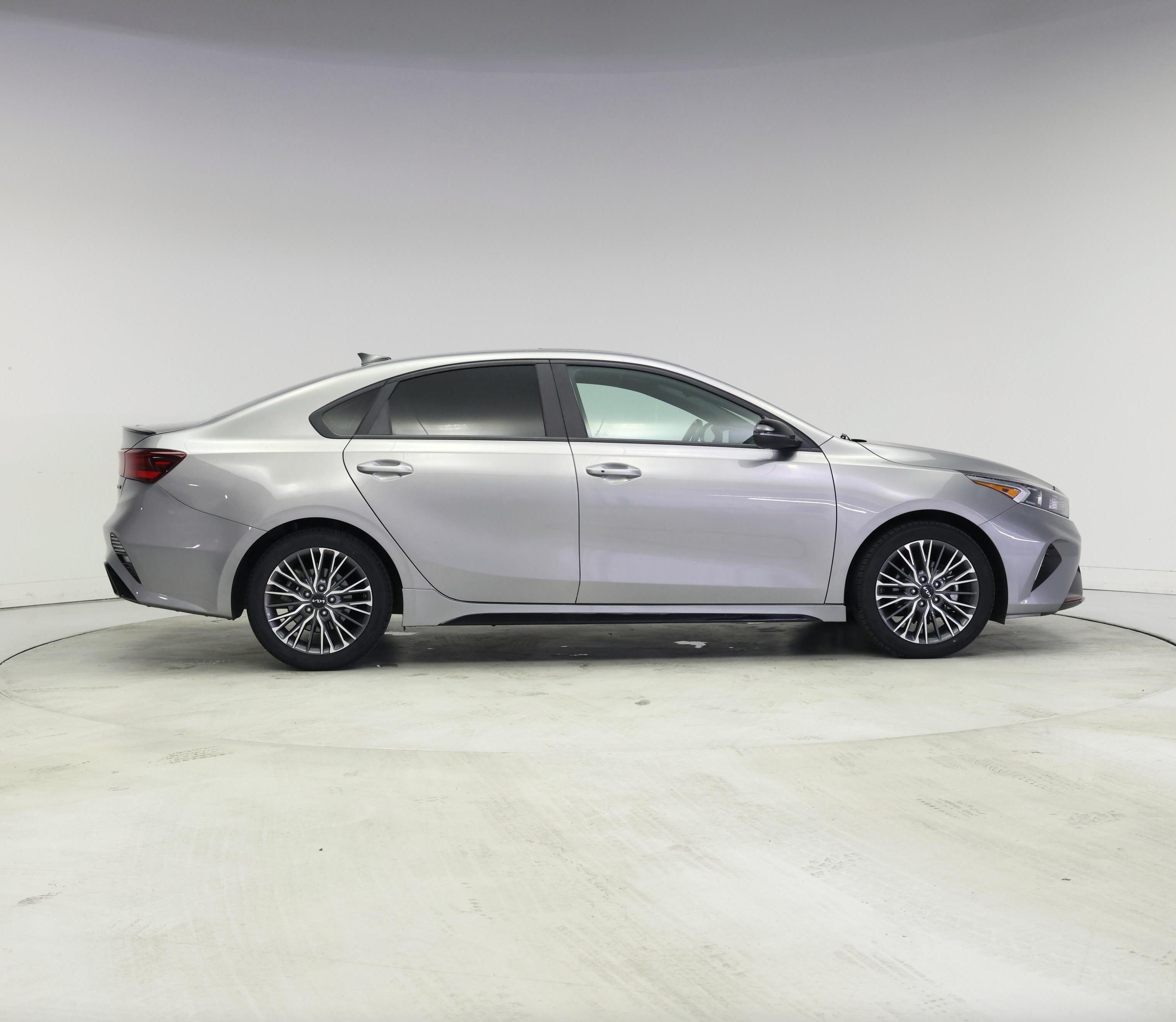 Thumbnail: 2023 Kia Forte - 7