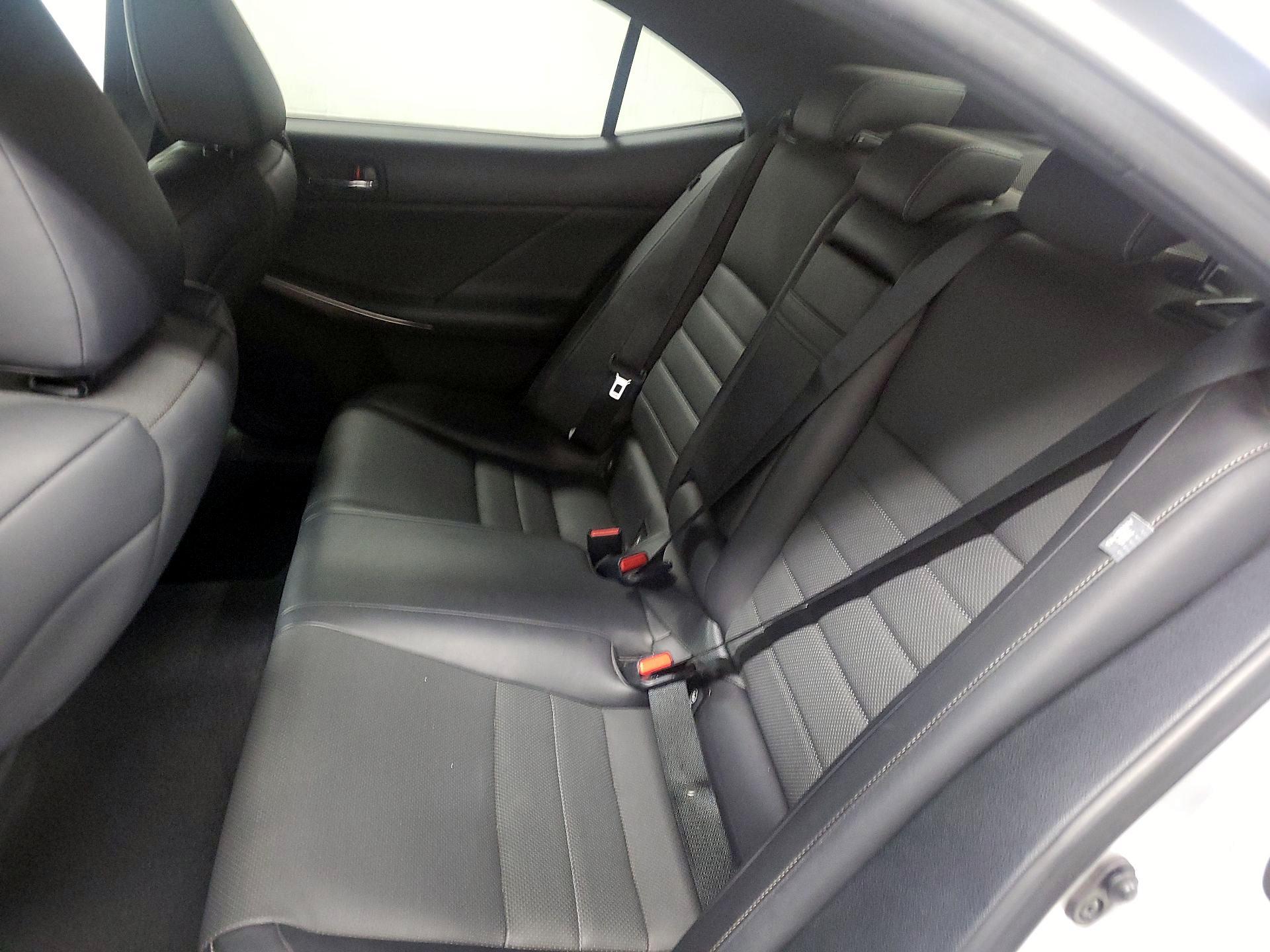 Thumbnail: 2015 Lexus IS - 19