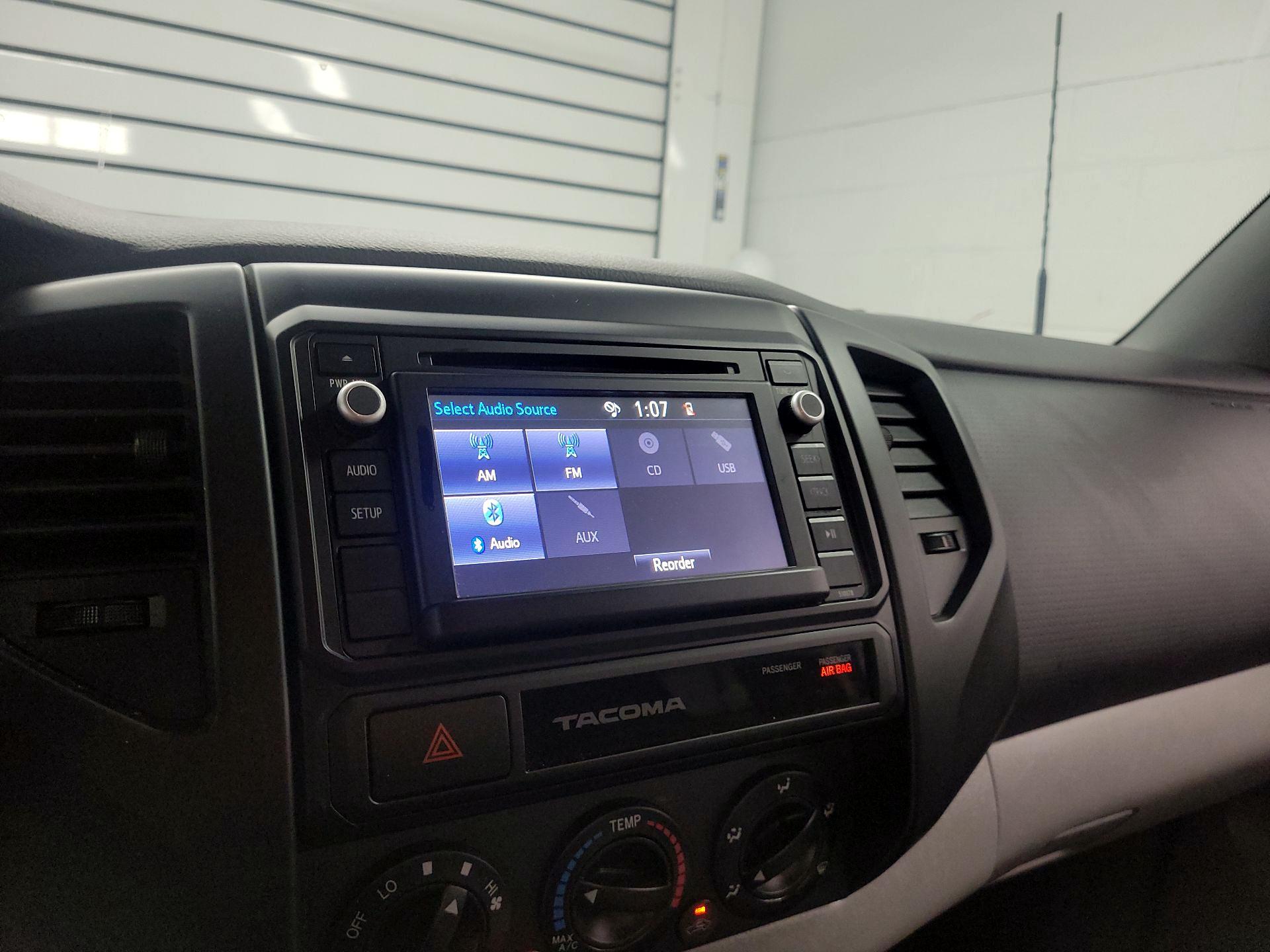 Thumbnail: 2015 Toyota Tacoma - 13