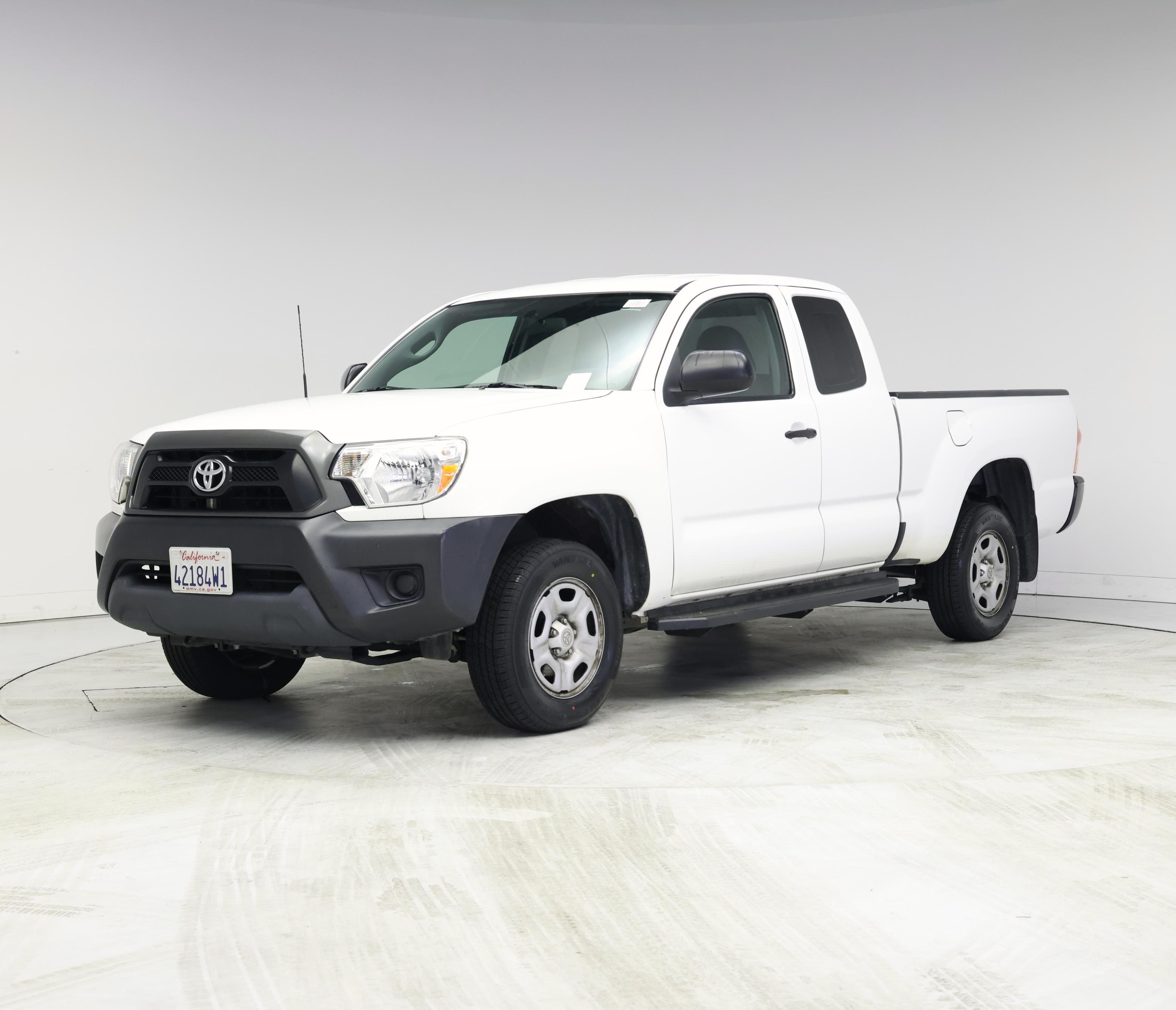 Thumbnail: 2015 Toyota Tacoma - 4