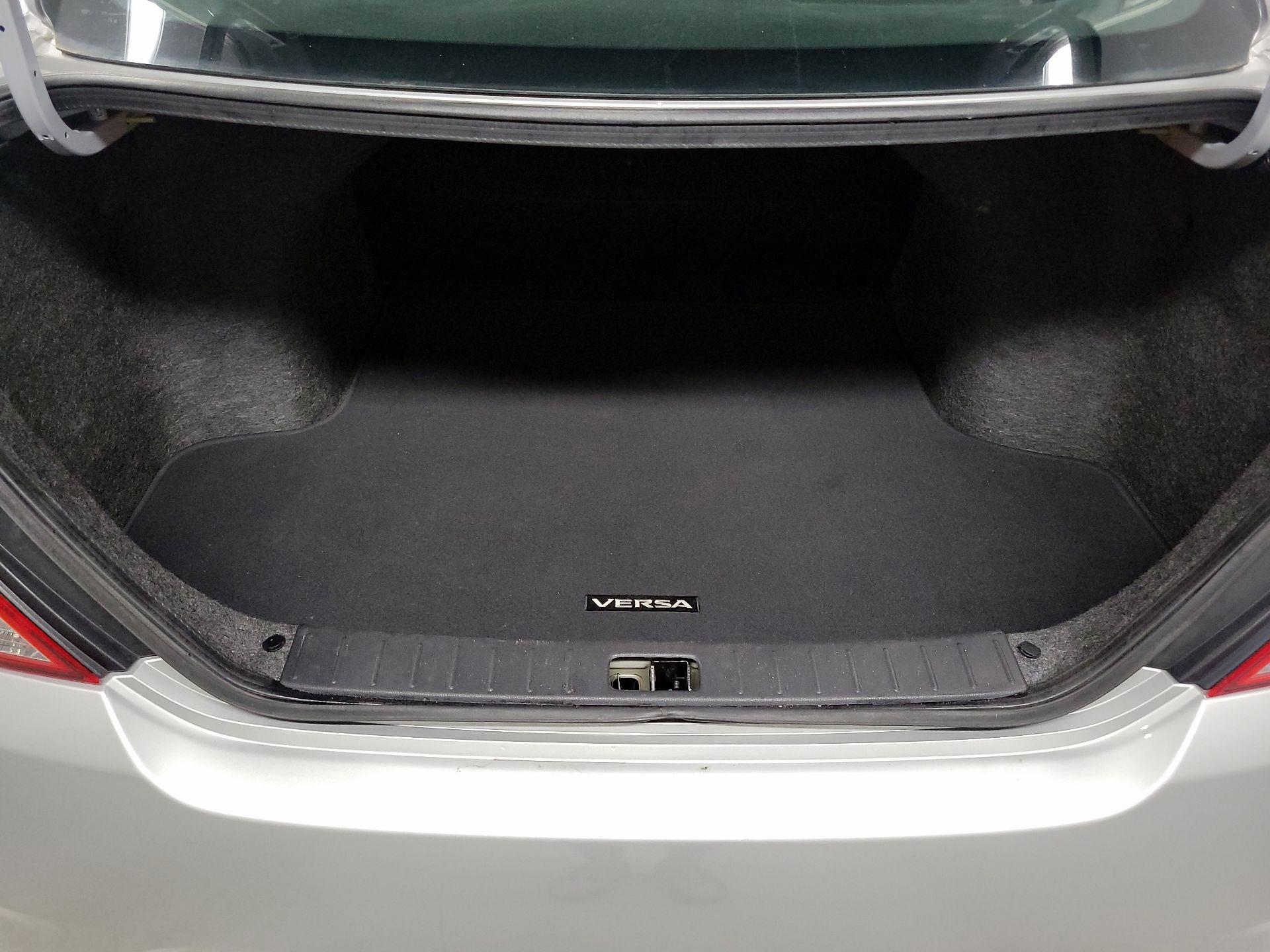 Thumbnail: 2019 Nissan Versa - 18