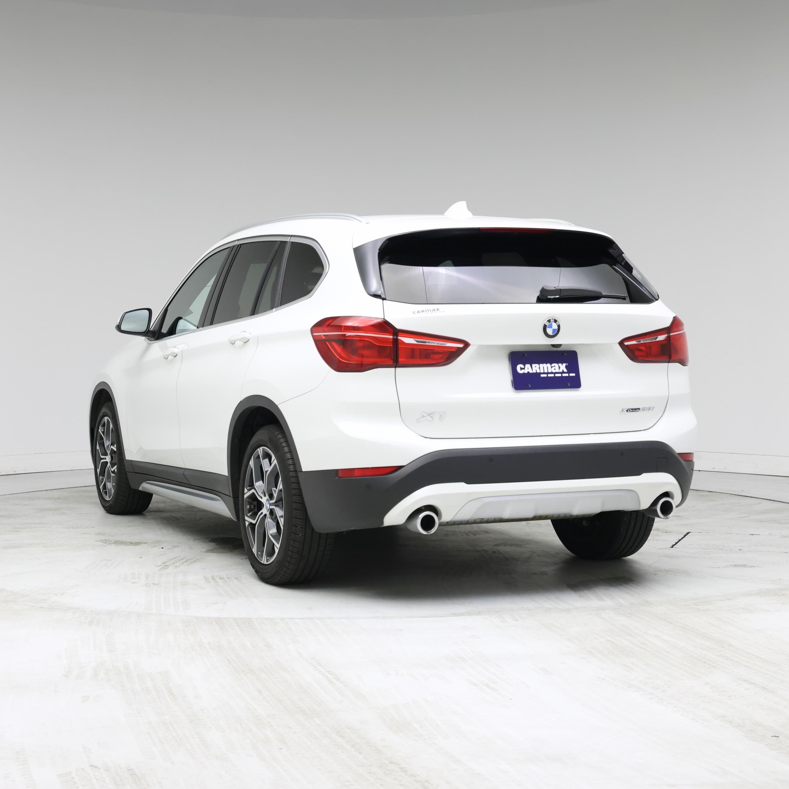 Thumbnail: 2021 BMW X1 - 2