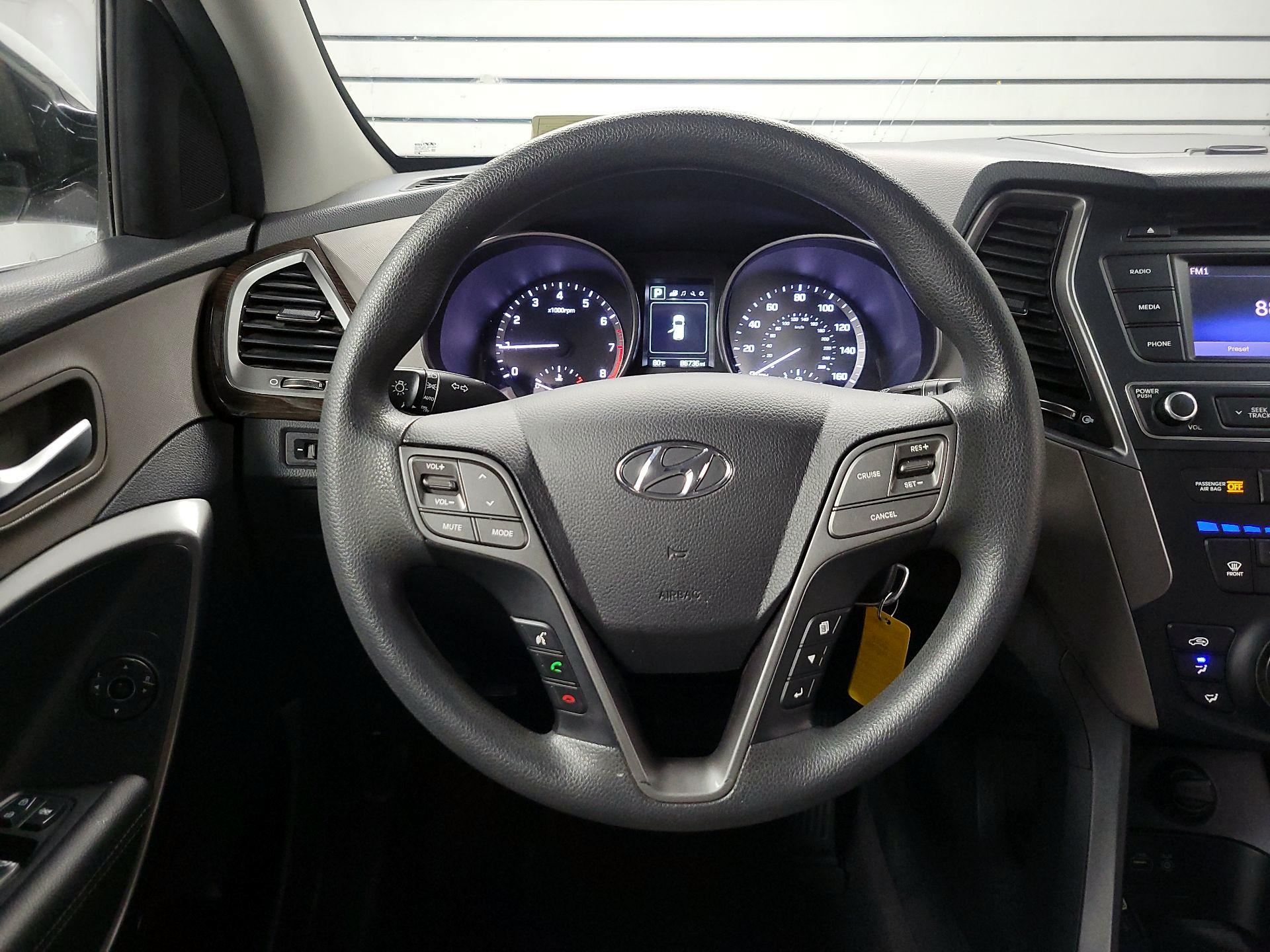 Thumbnail: 2018 Hyundai Santa Fe - 10