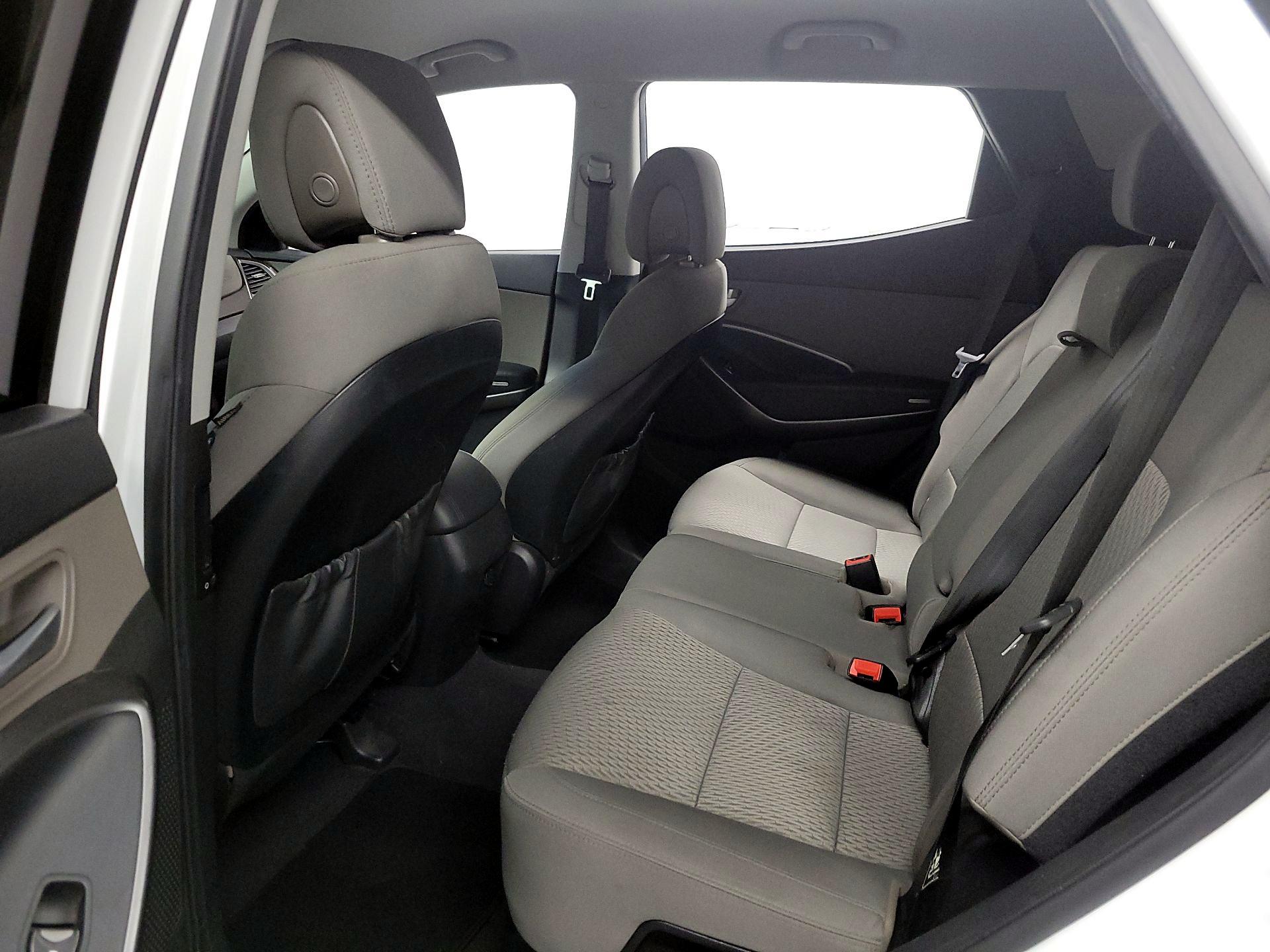 Thumbnail: 2018 Hyundai Santa Fe - 17