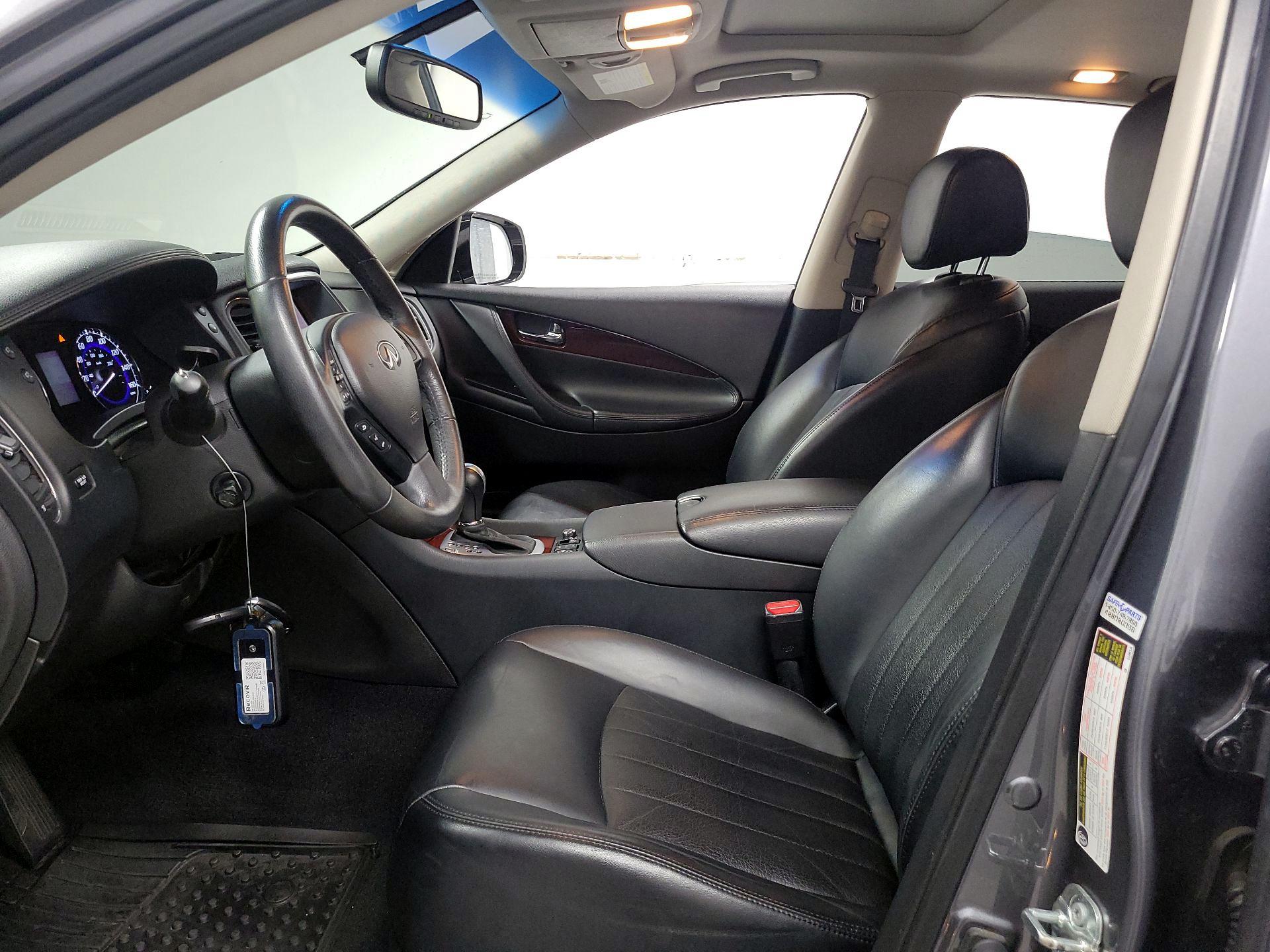 Thumbnail: 2016 INFINITI QX50 - 11