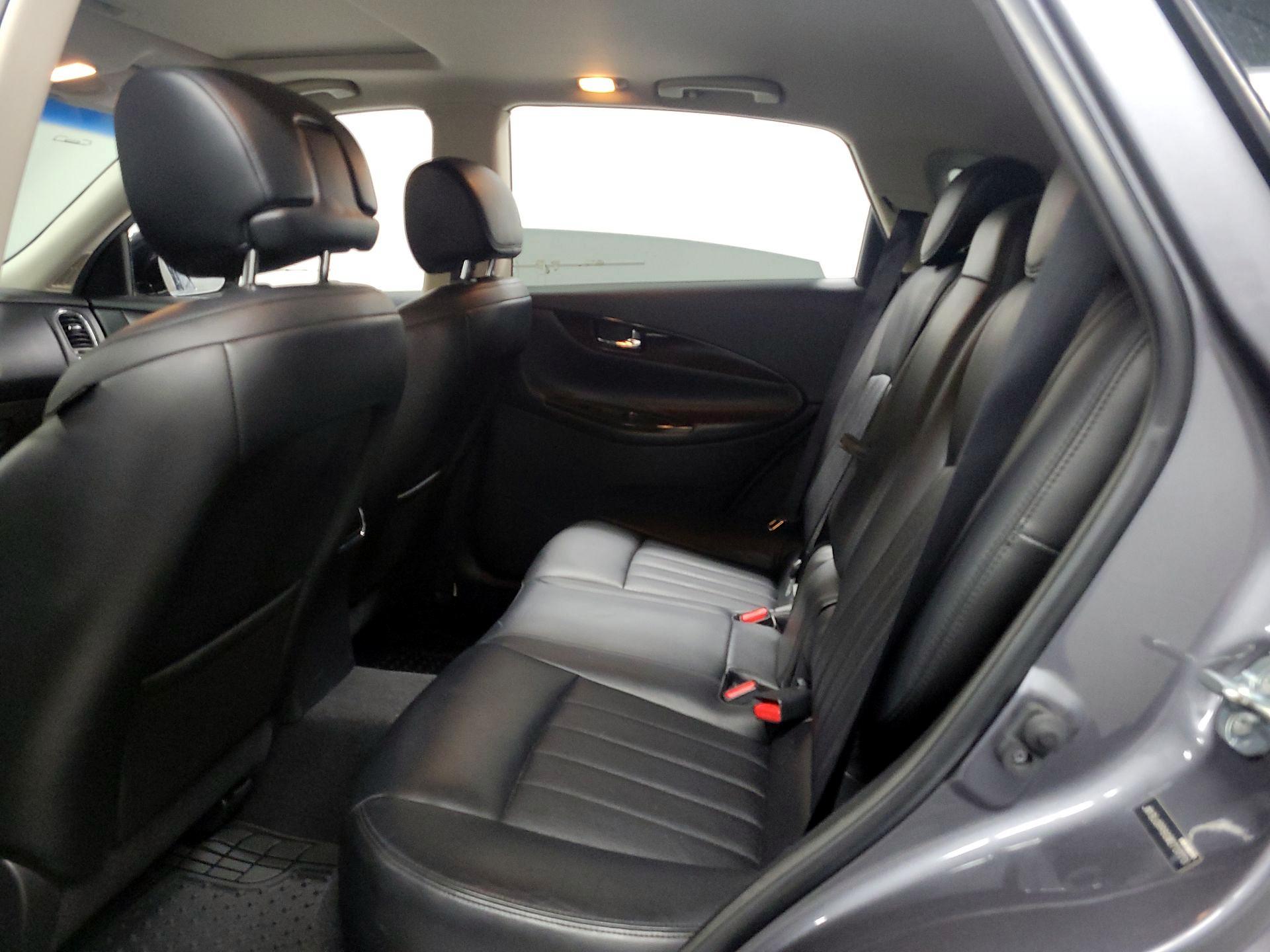 Thumbnail: 2016 INFINITI QX50 - 17
