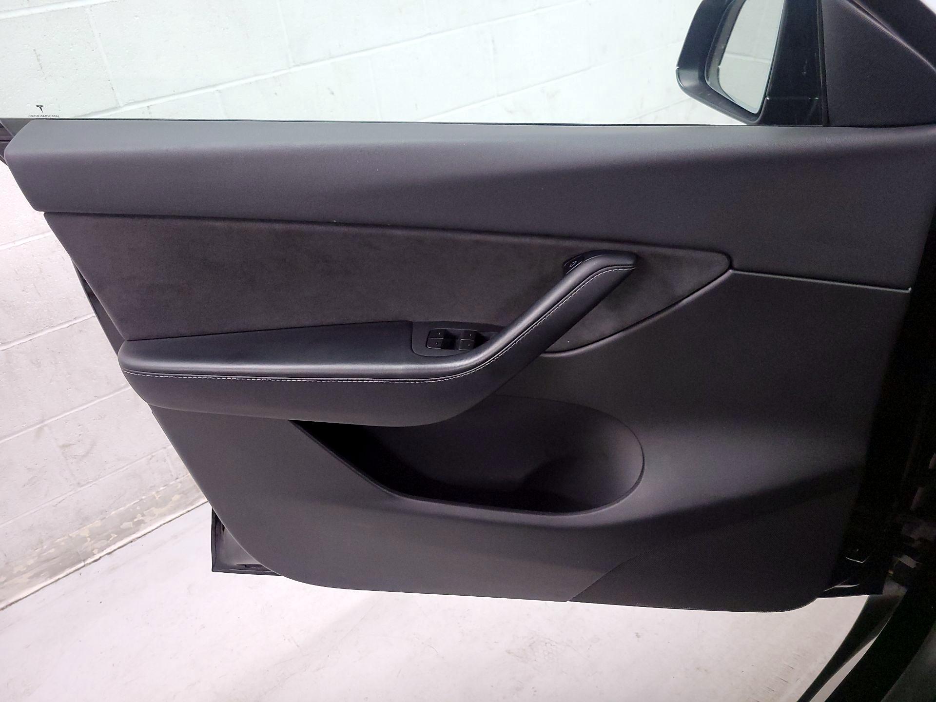 Thumbnail: 2021 Tesla Model Y - 12