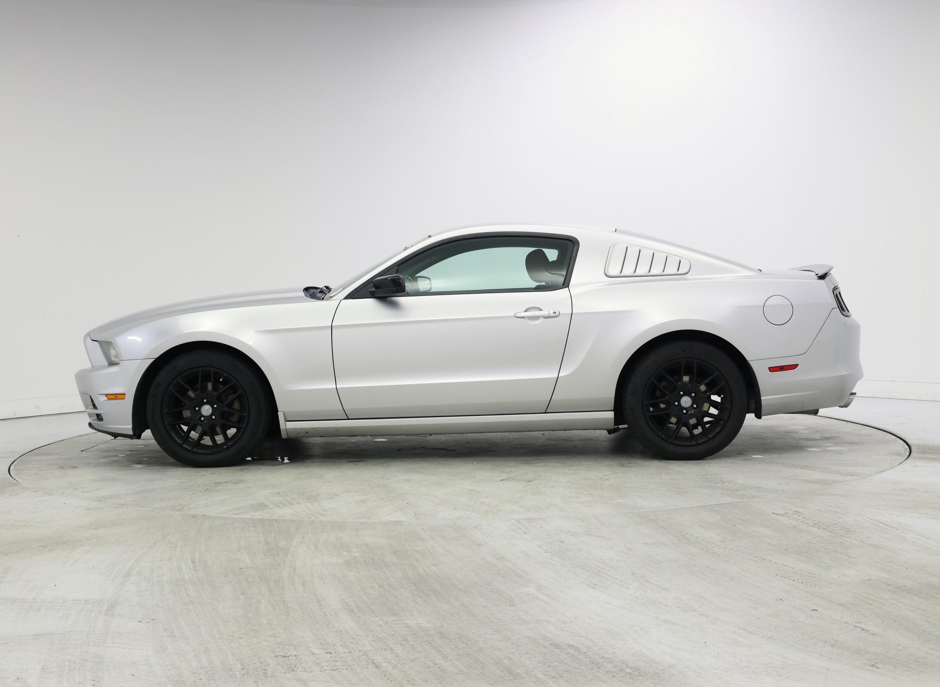 Thumbnail: 2014 Ford Mustang - 3