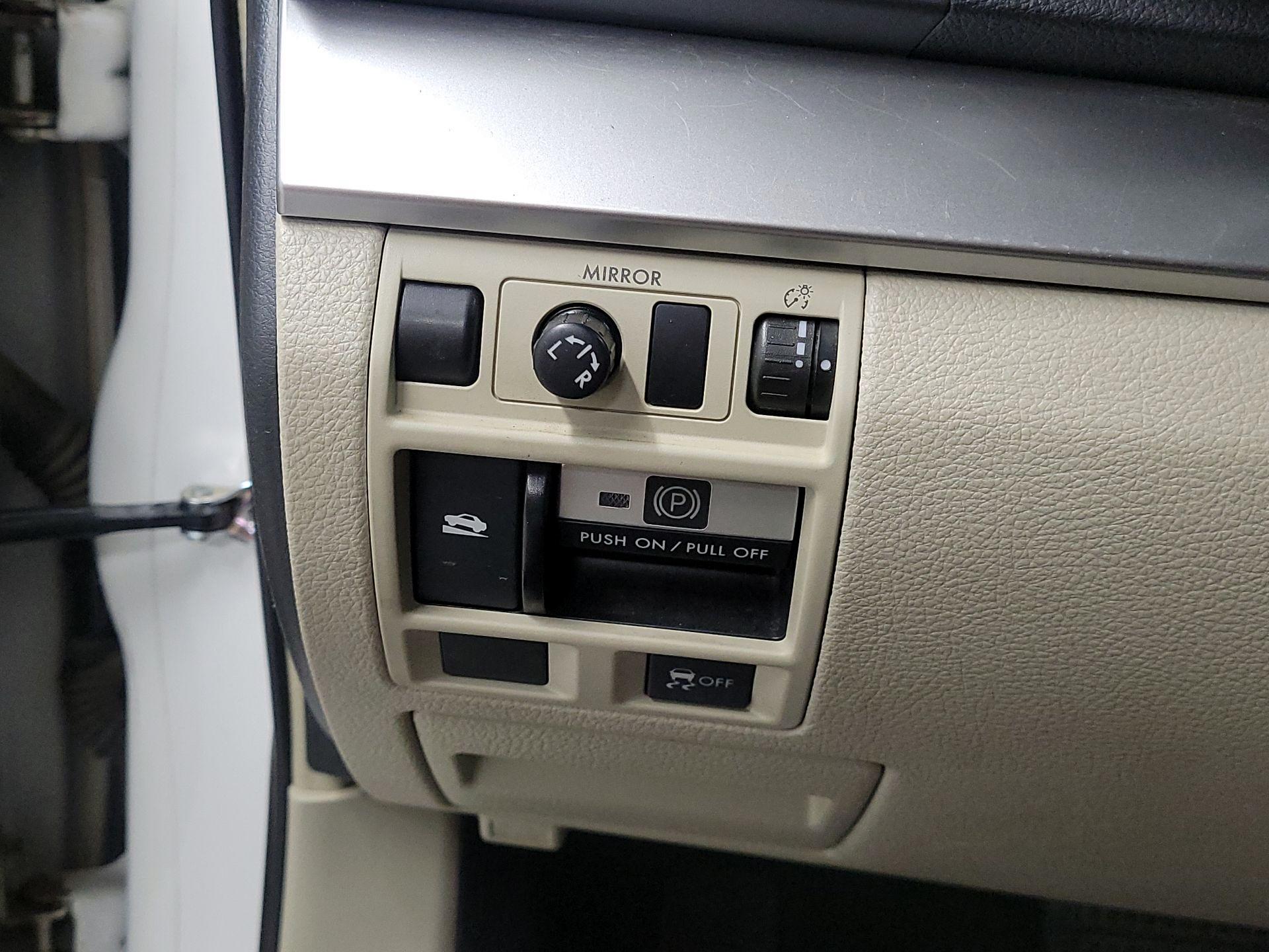 Thumbnail: 2014 Subaru Outback - 13