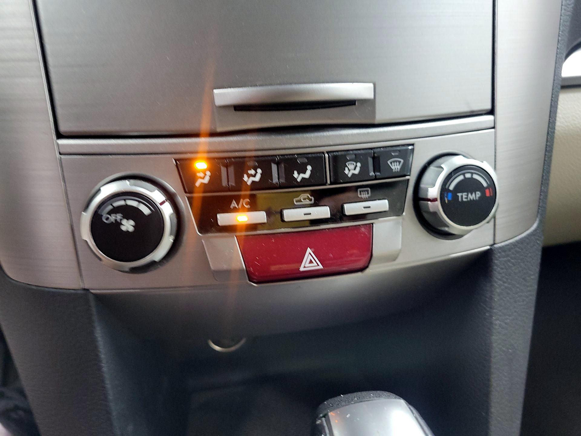 Thumbnail: 2014 Subaru Outback - 16