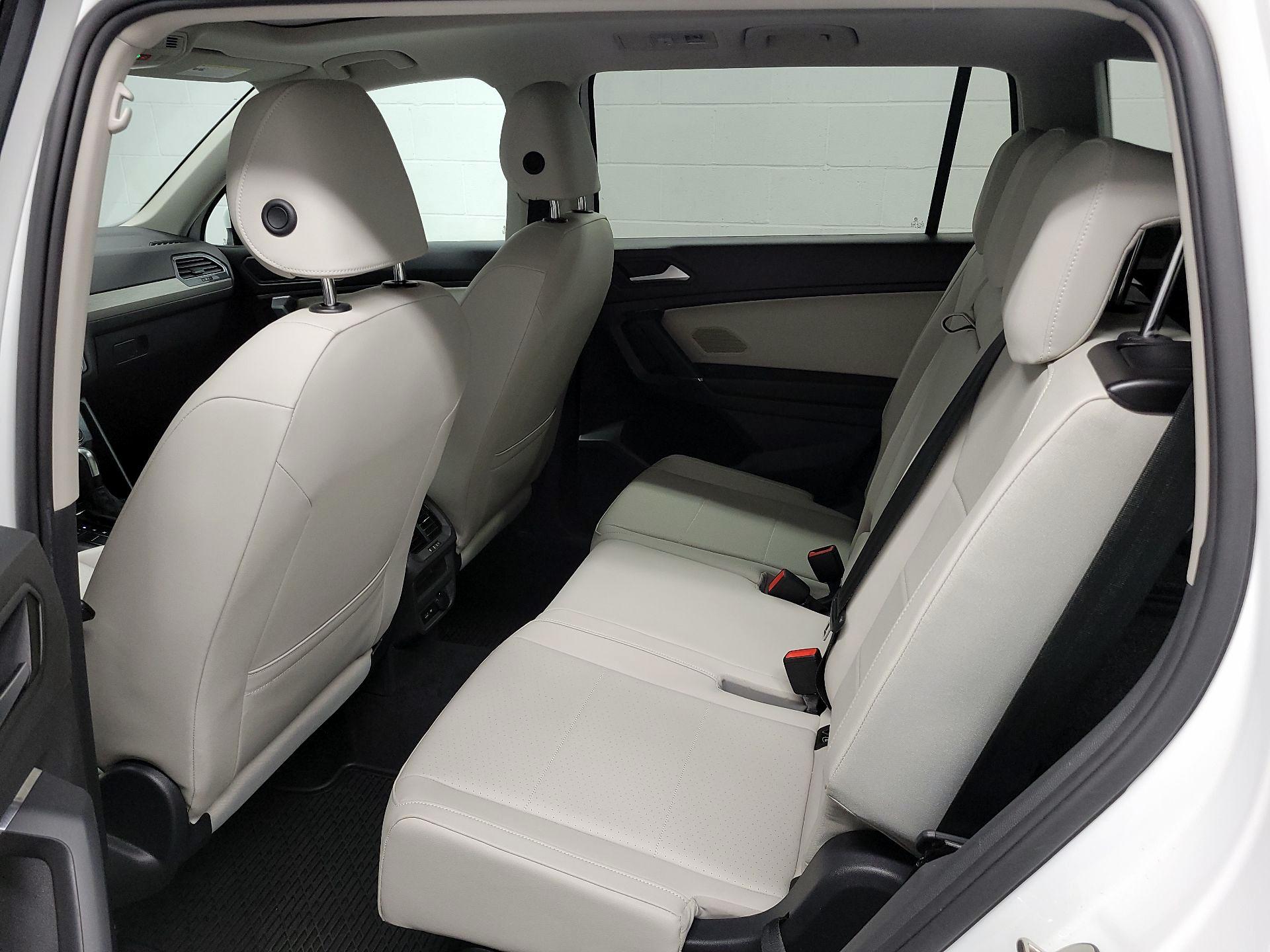 Thumbnail: 2020 Volkswagen Tiguan - 18
