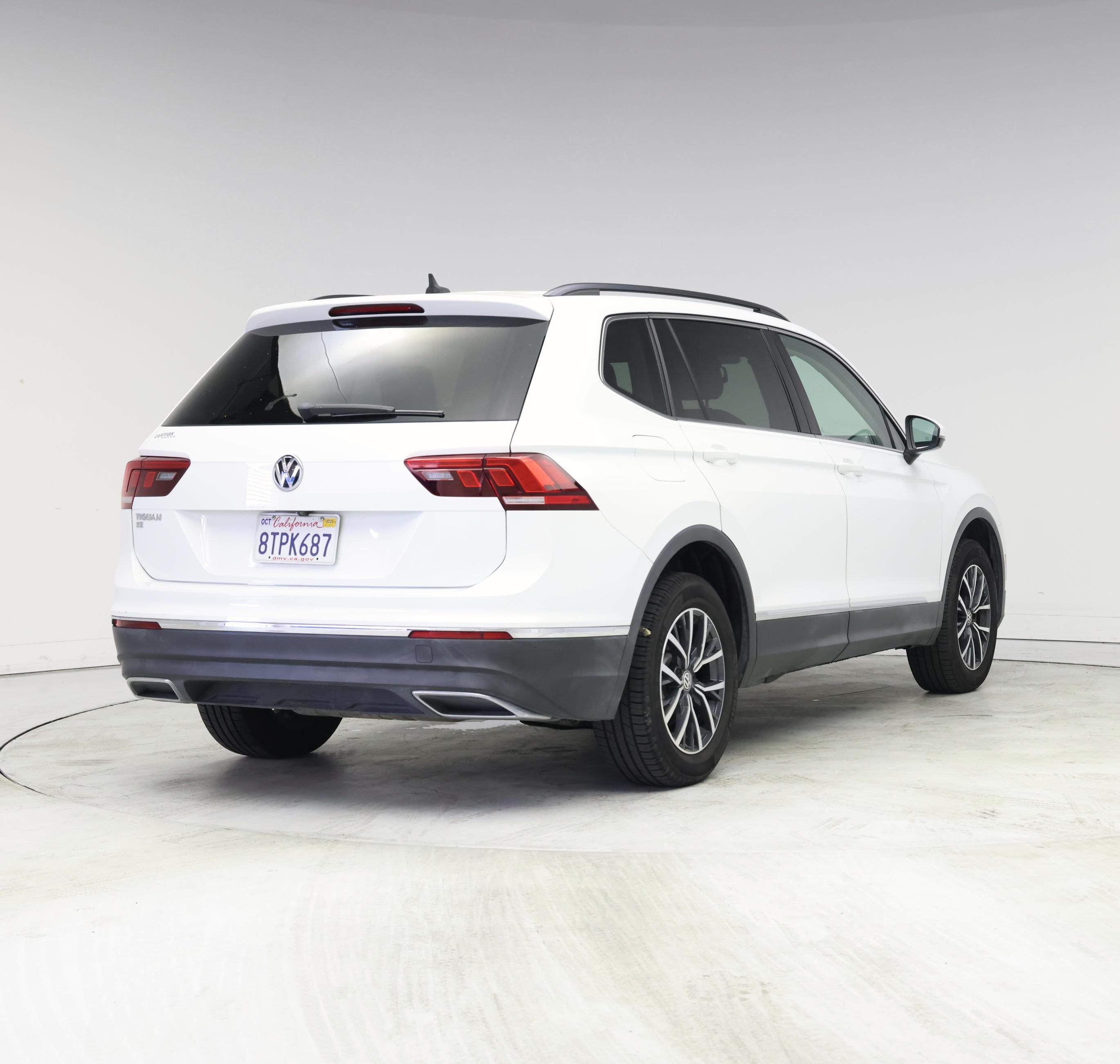 Thumbnail: 2020 Volkswagen Tiguan - 8