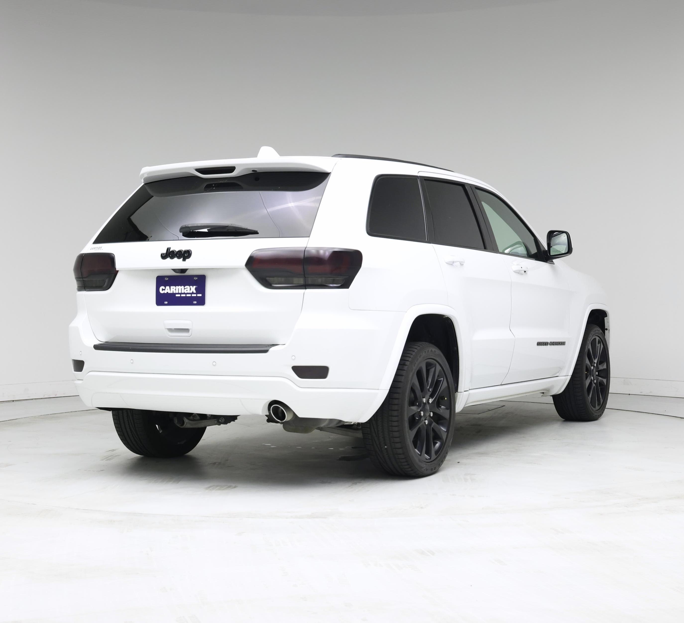 Thumbnail: 2020 Jeep Grand Cherokee - 8