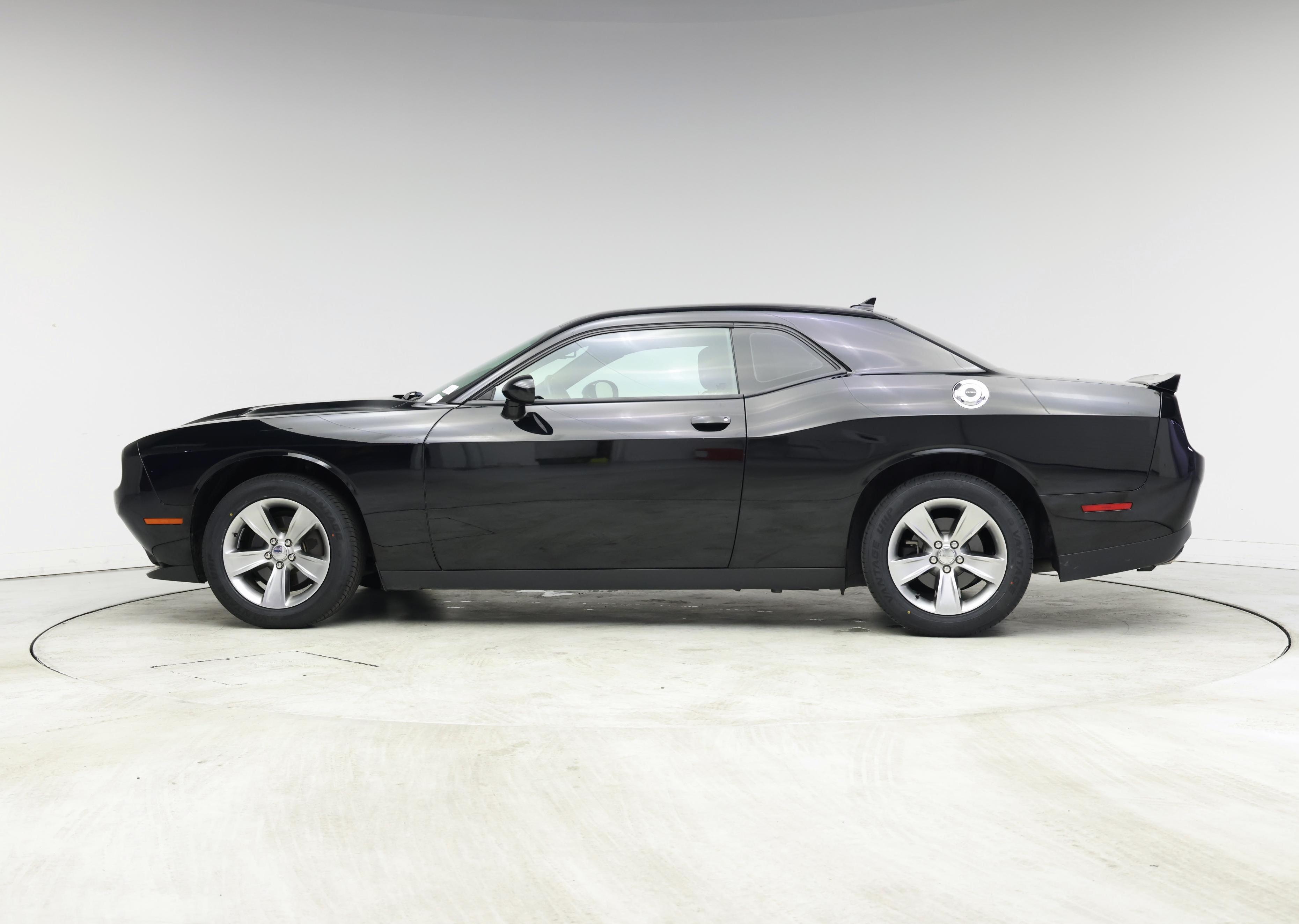 Thumbnail: 2021 Dodge Challenger - 3
