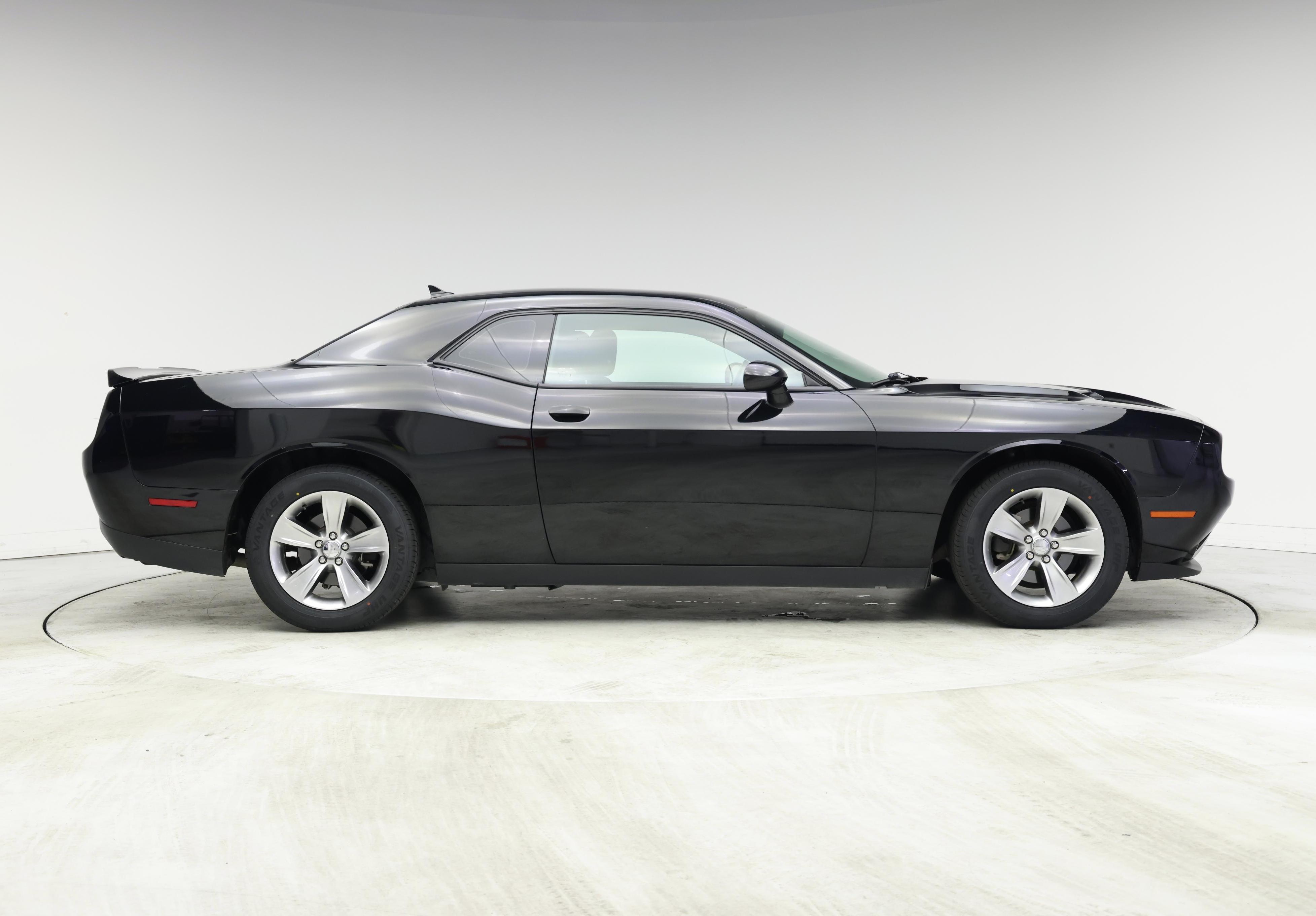 Thumbnail: 2021 Dodge Challenger - 7