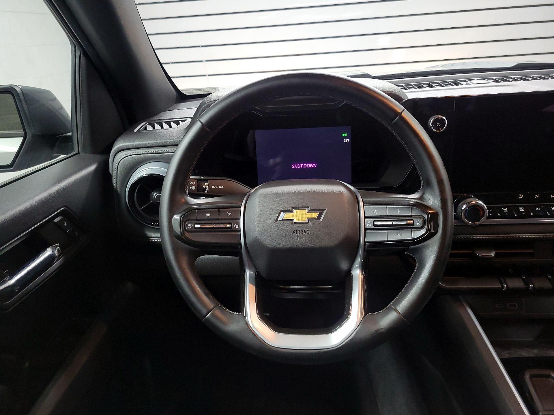 Thumbnail: 2023 Chevrolet Colorado - 10