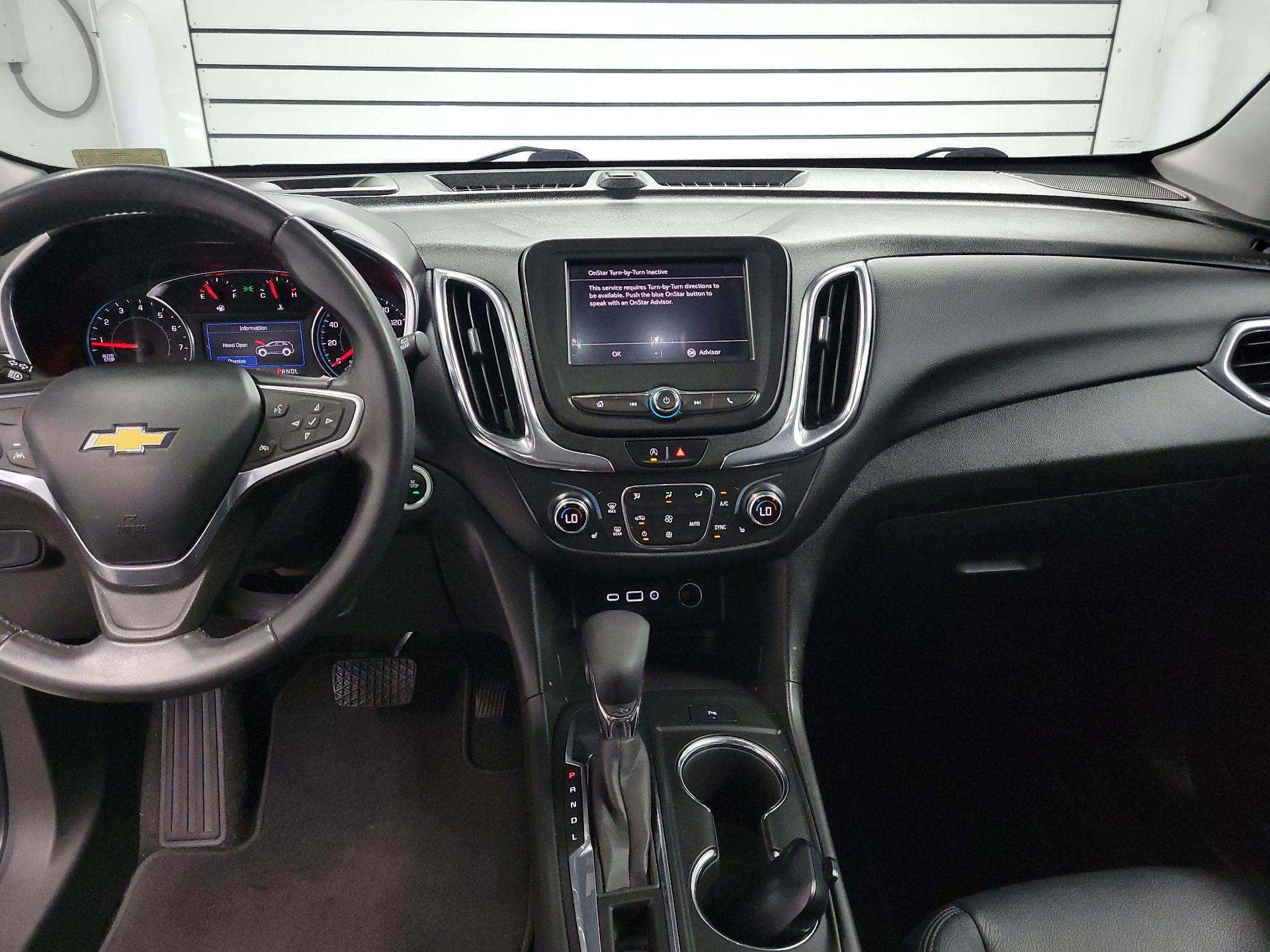 Thumbnail: 2022 Chevrolet Equinox - 9
