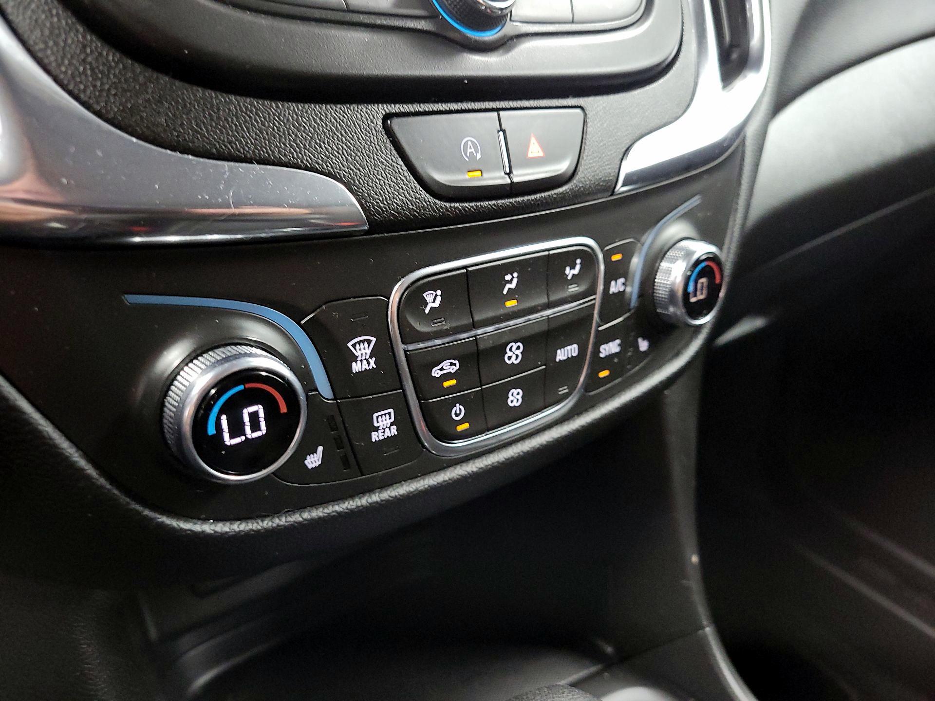 Thumbnail: 2022 Chevrolet Equinox - 16