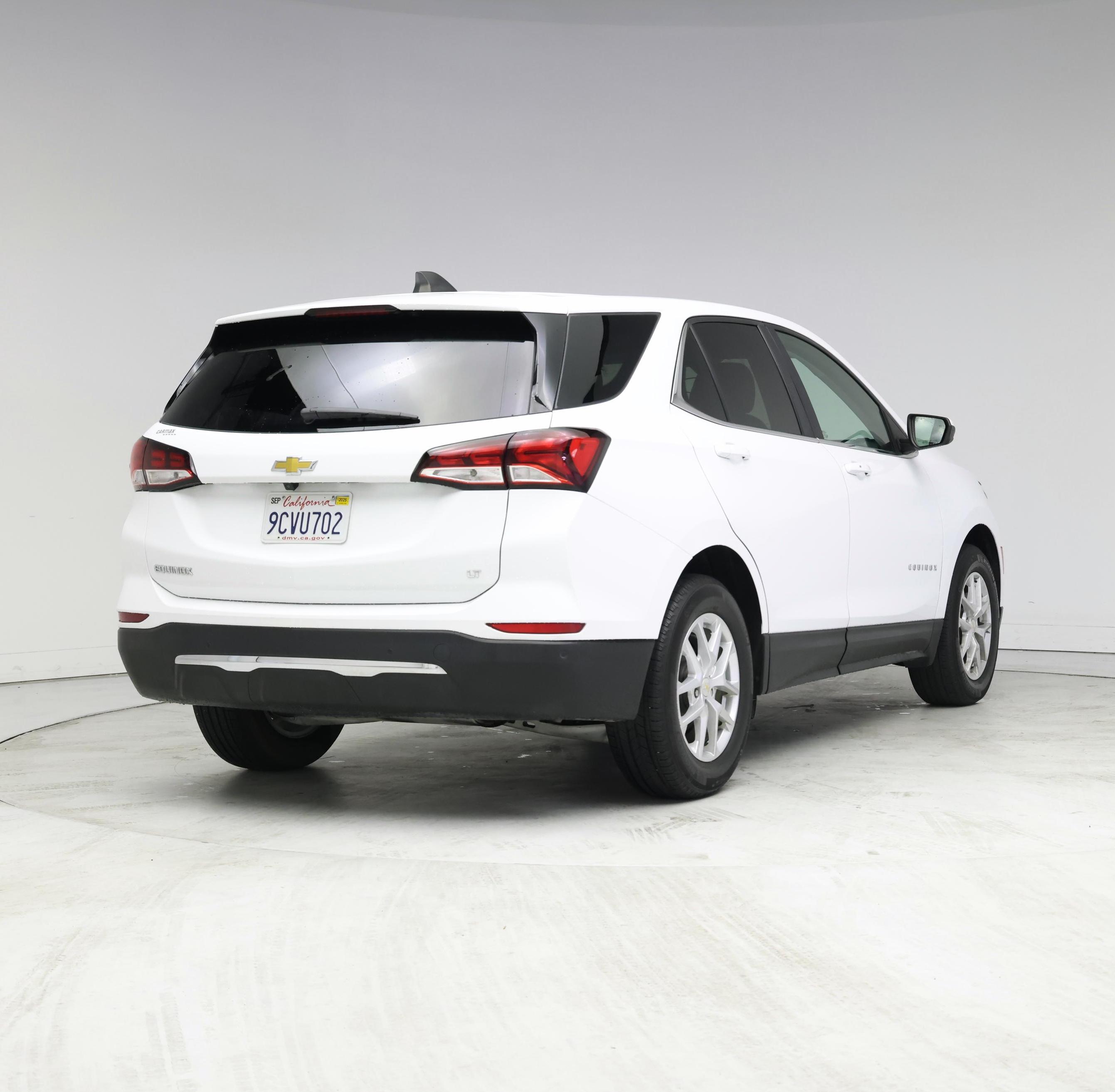 Thumbnail: 2022 Chevrolet Equinox - 8