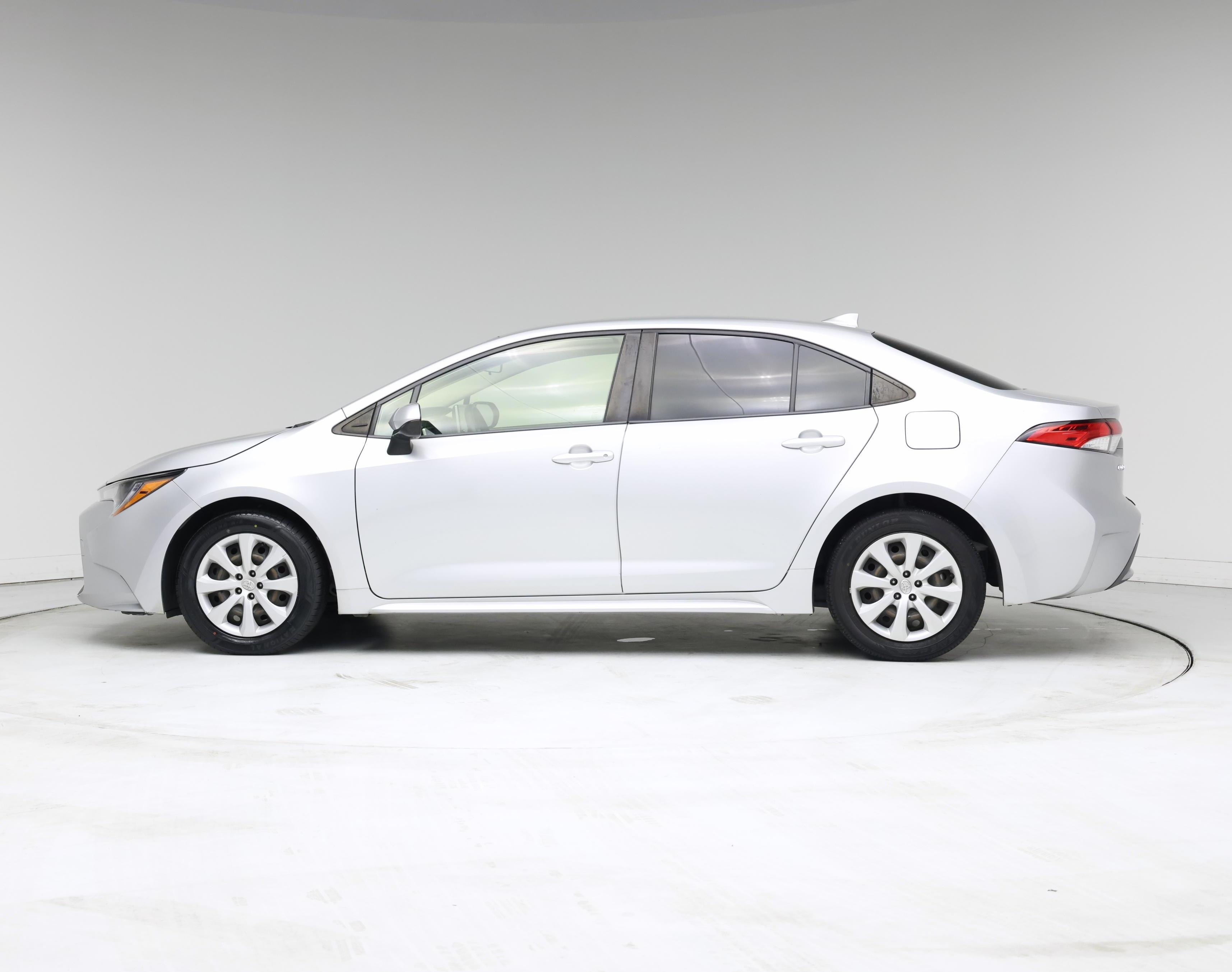 Thumbnail: 2021 Toyota Corolla - 3