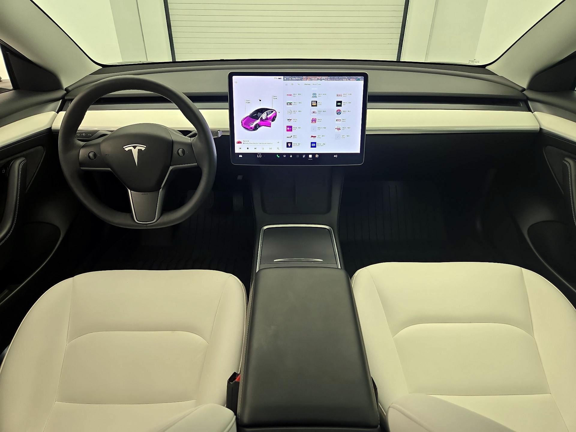 Thumbnail: 2022 Tesla Model 3 - 9