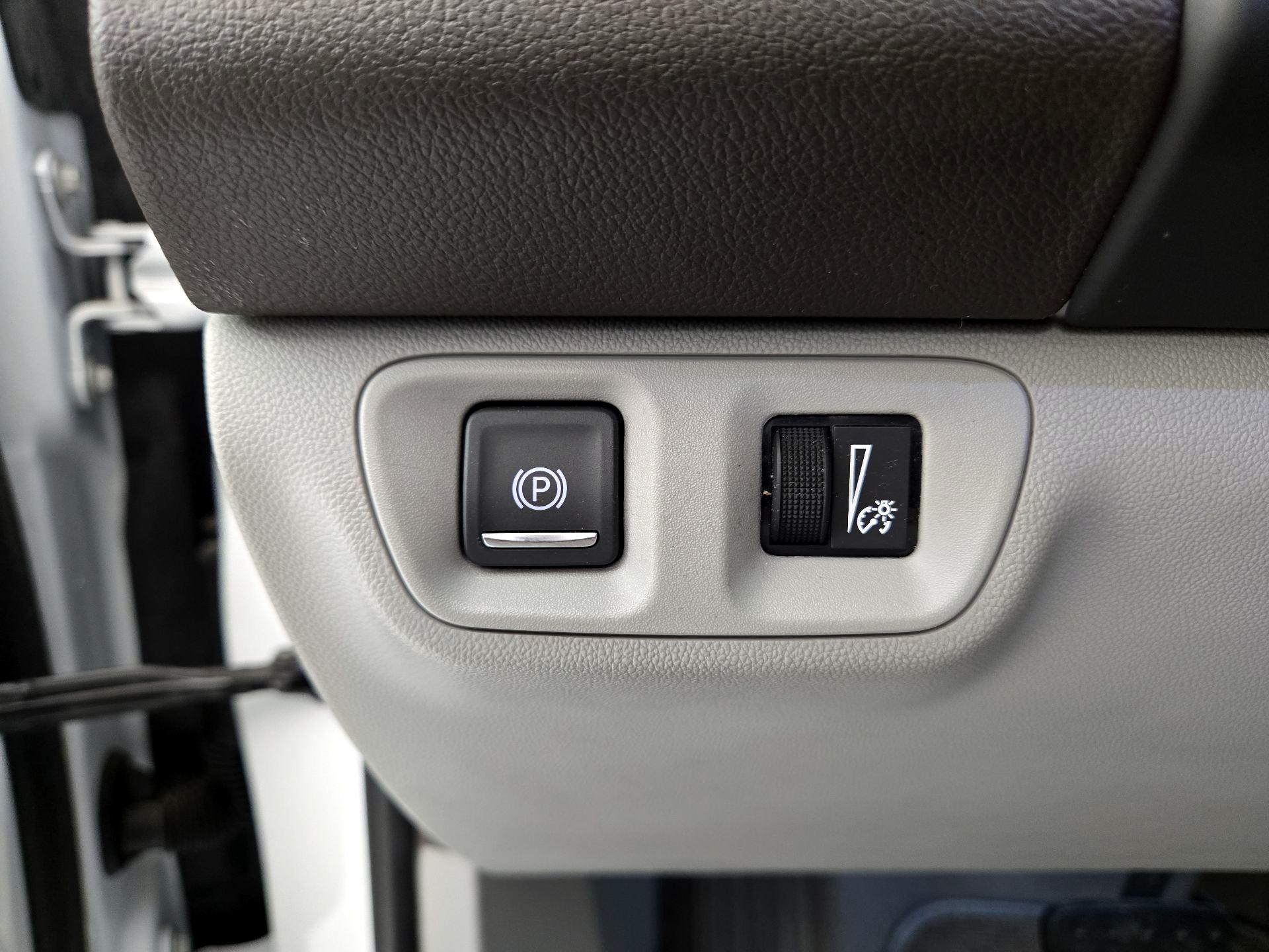 Thumbnail: 2020 GMC Acadia - 13