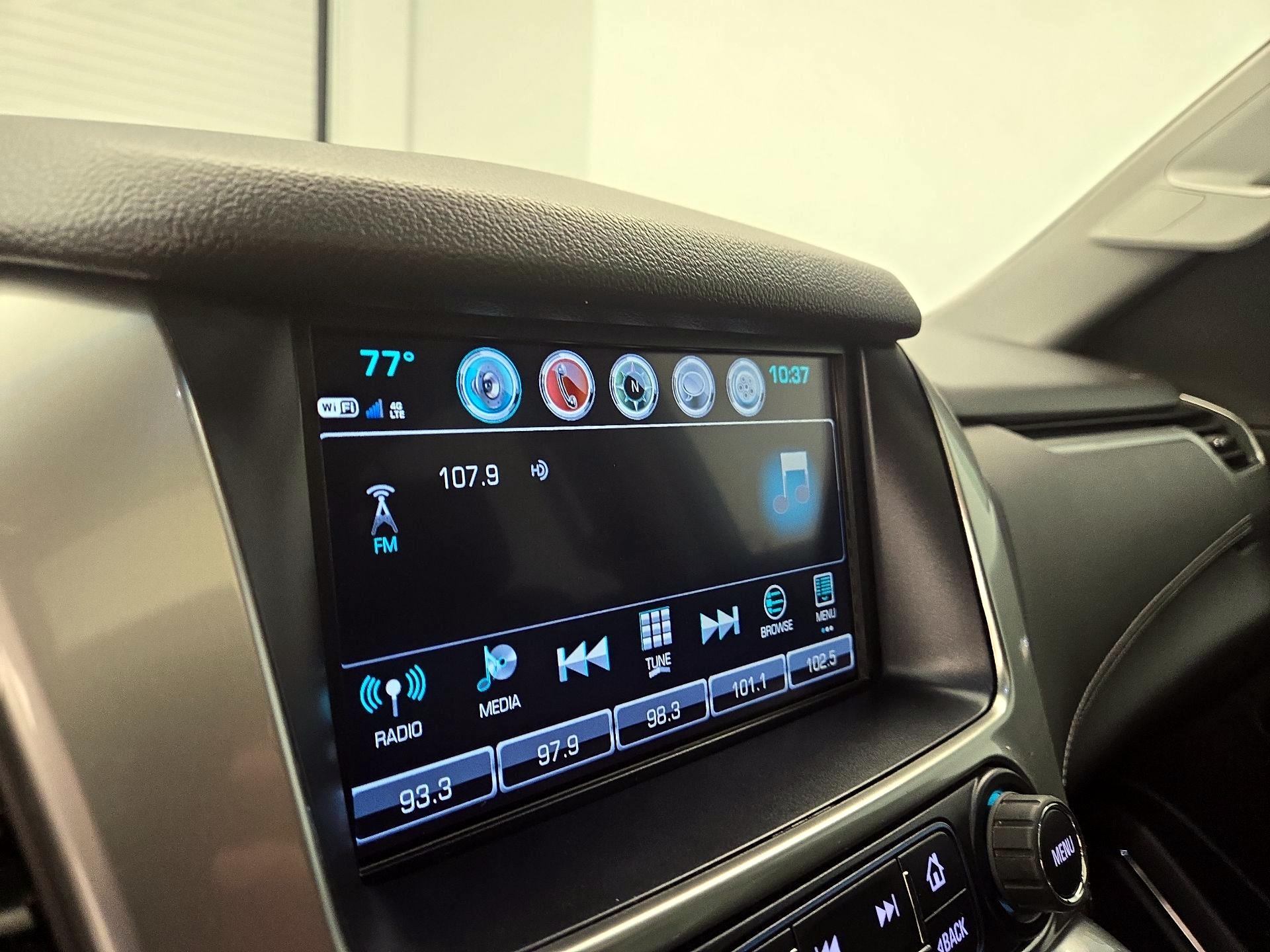 Thumbnail: 2020 Chevrolet Suburban - 16