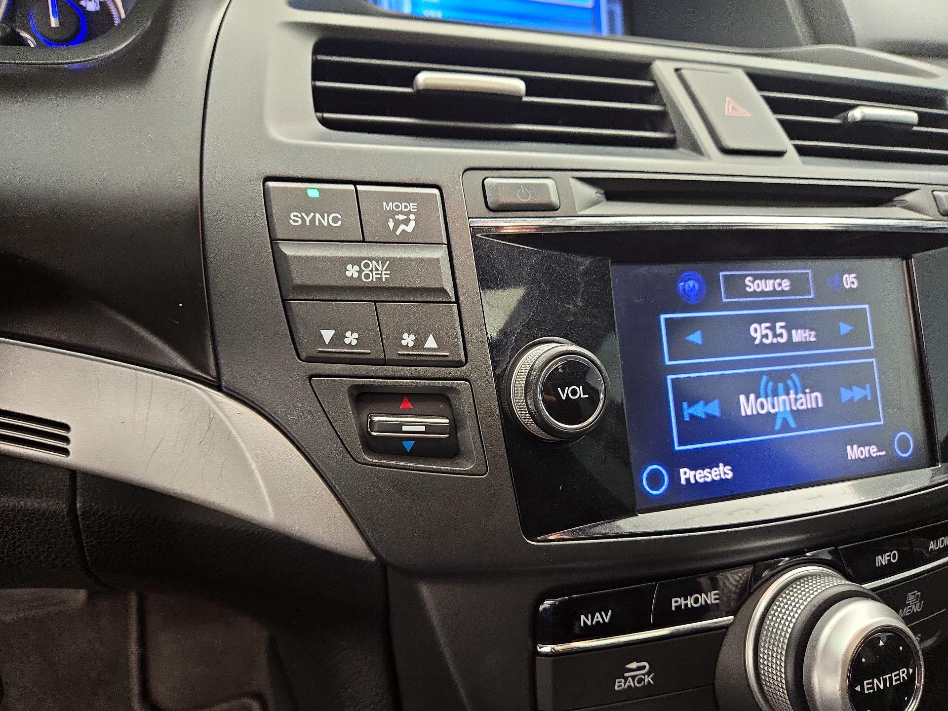 Thumbnail: 2013 Honda Accord Crosstour - 17