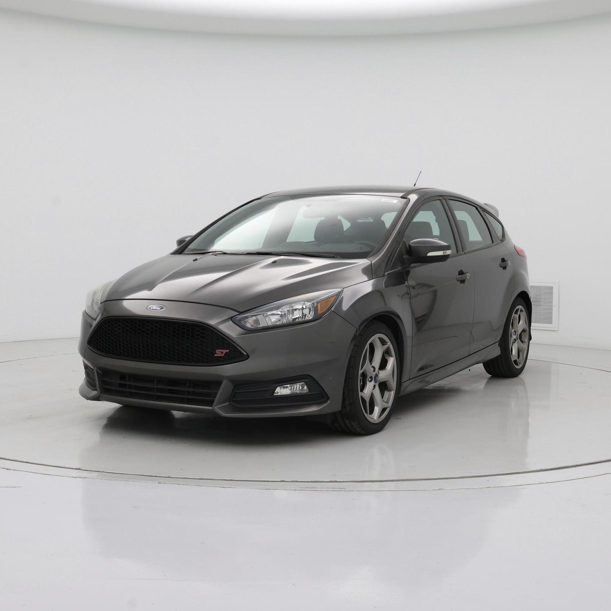 Thumbnail: 2015 Ford Focus - 4