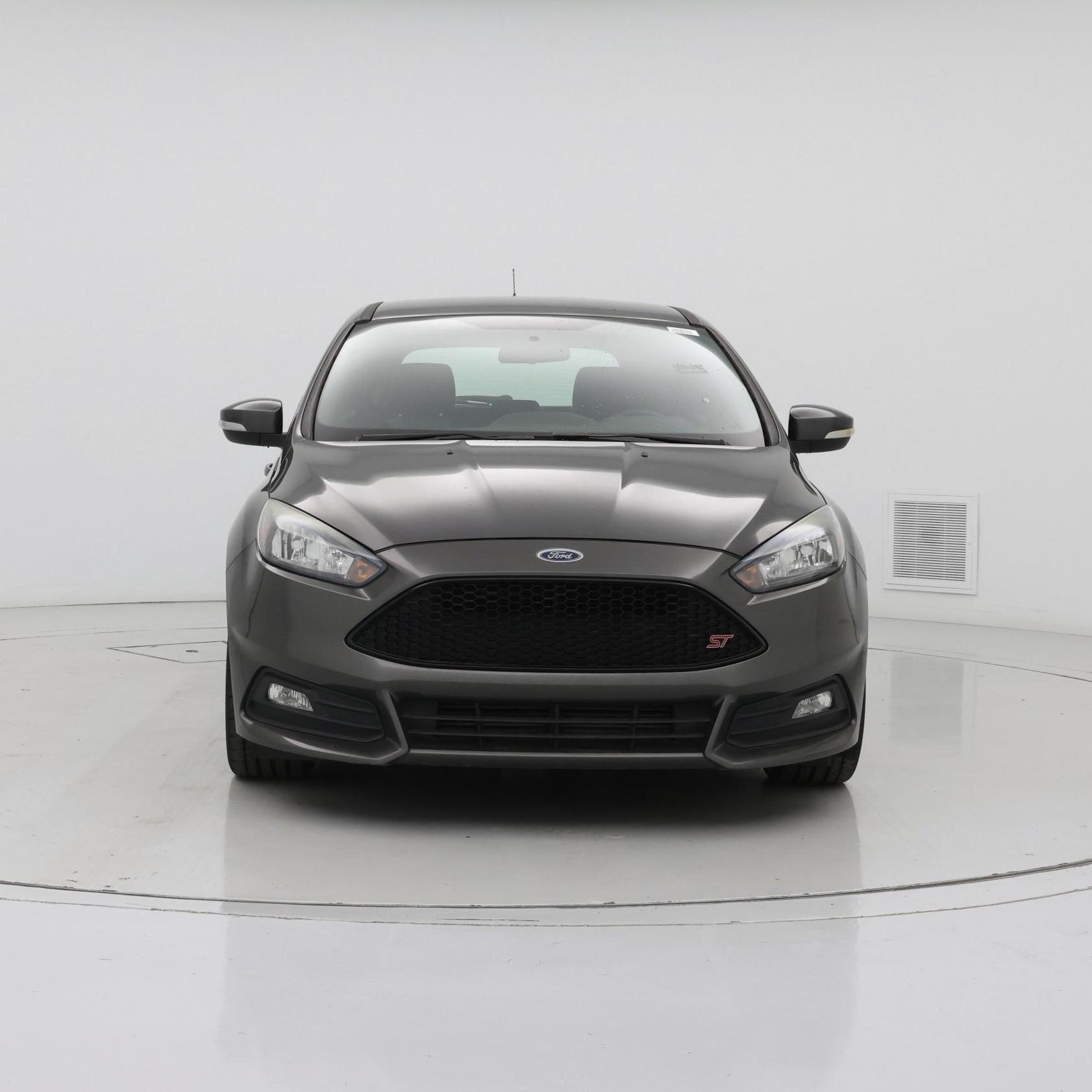 Thumbnail: 2015 Ford Focus - 5