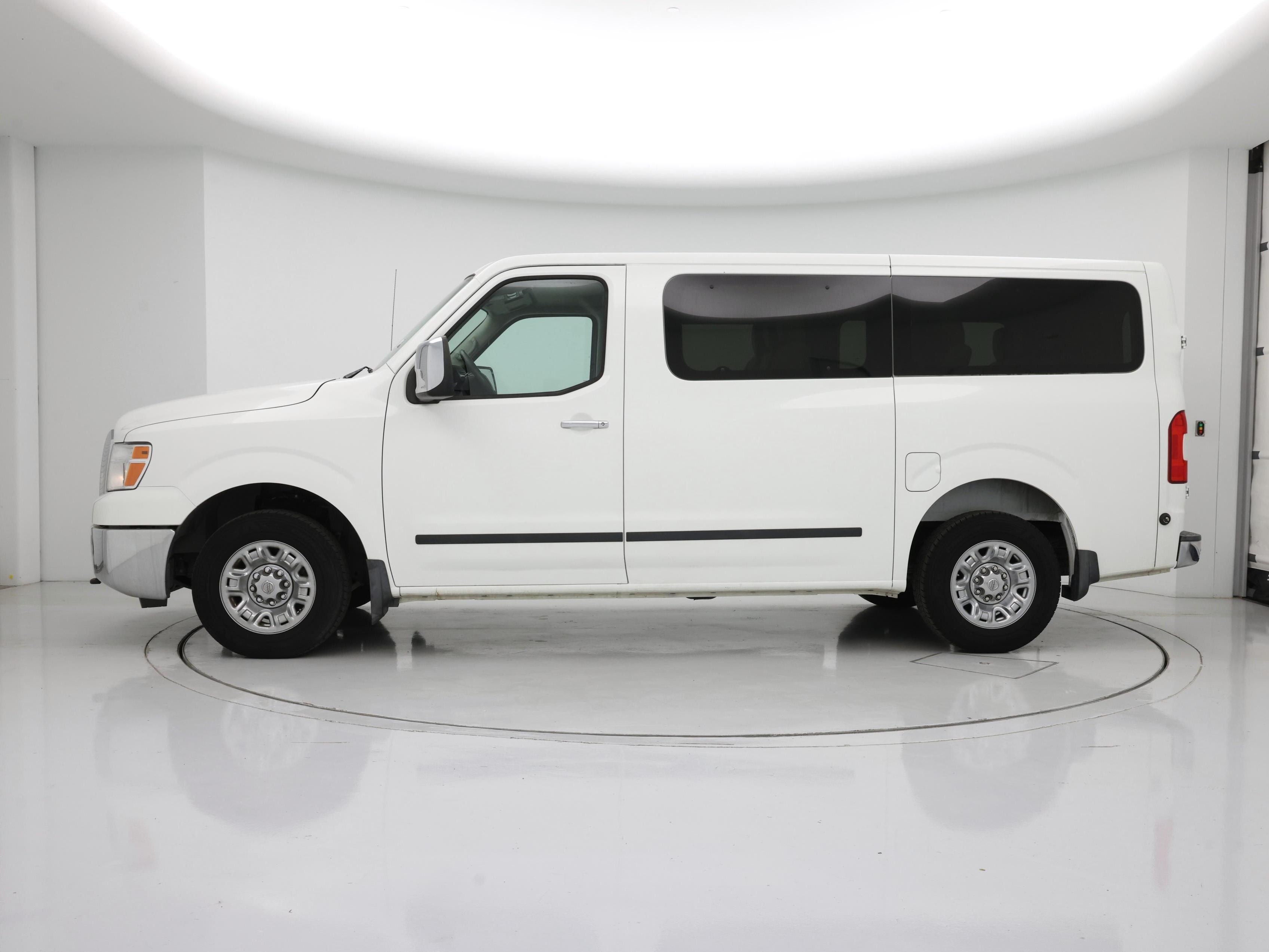 Thumbnail: 2017 Nissan NV - 3