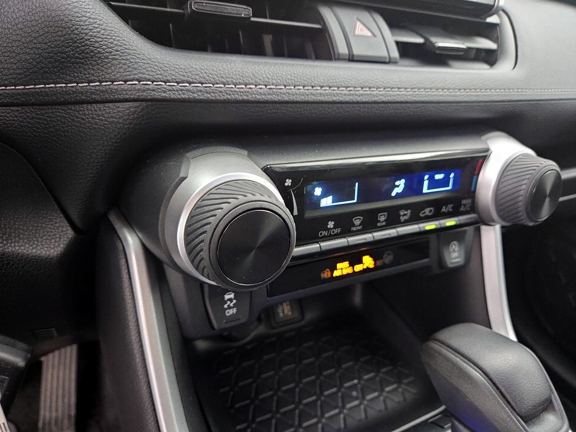 Thumbnail: 2024 Toyota RAV4 - 16