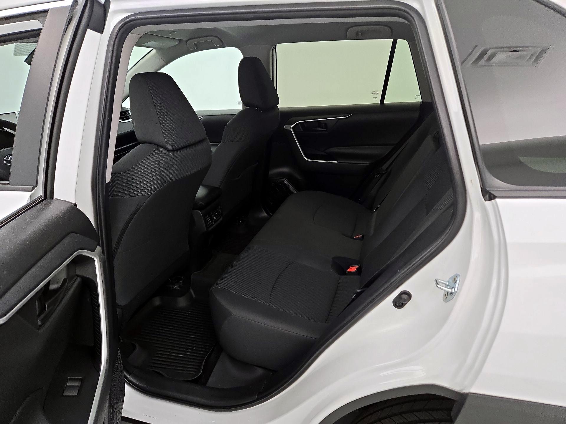 Thumbnail: 2024 Toyota RAV4 - 19
