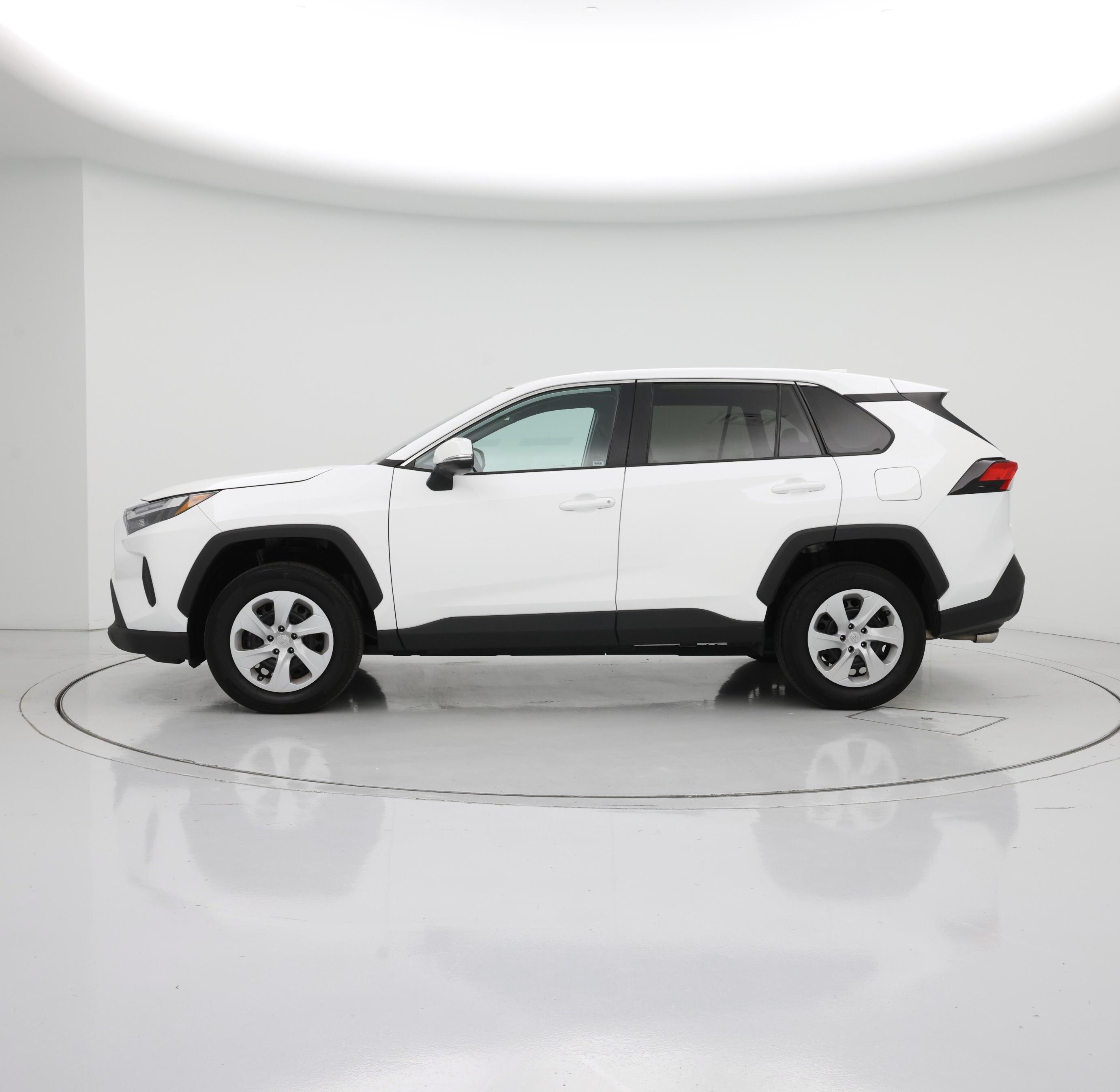 Thumbnail: 2024 Toyota RAV4 - 3