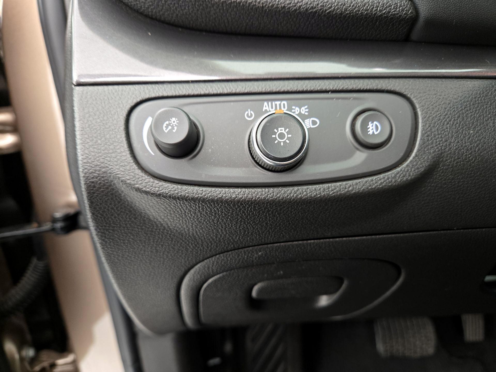 Thumbnail: 2018 Buick Encore - 13