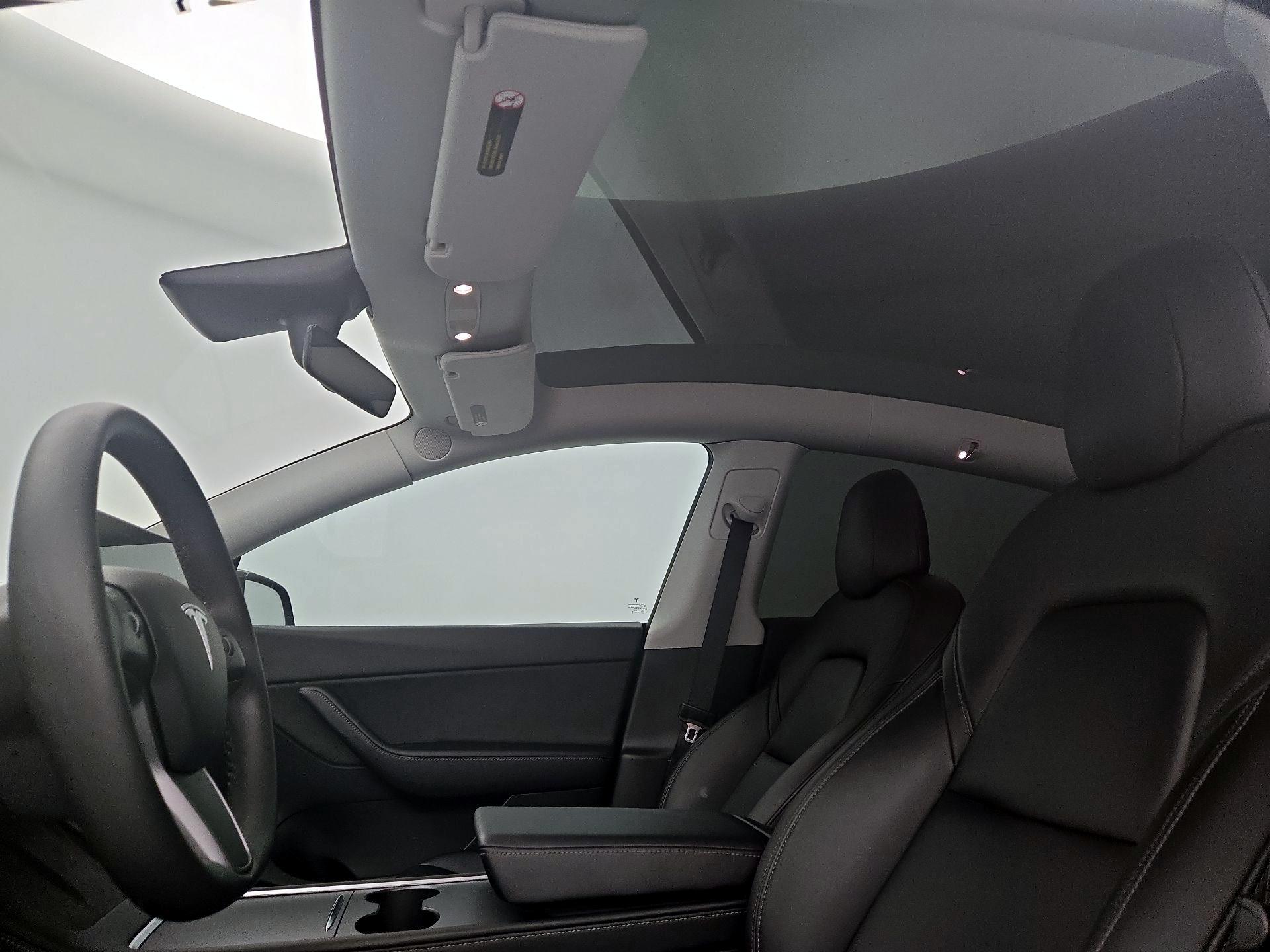 Thumbnail: 2022 Tesla Model Y - 18