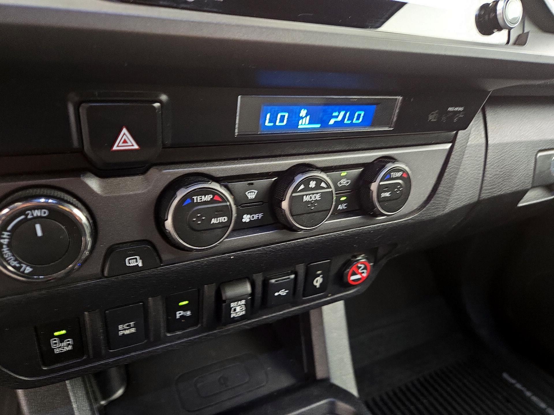 Thumbnail: 2021 Toyota Tacoma - 16
