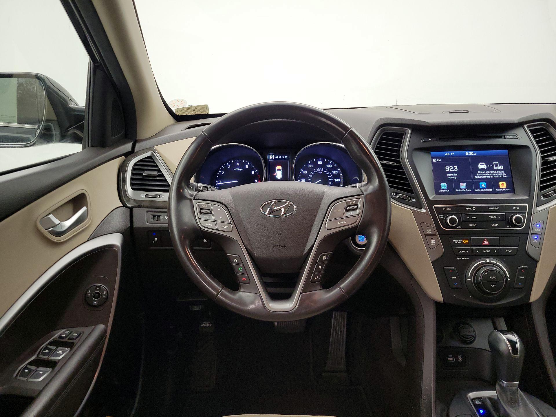Thumbnail: 2017 Hyundai Santa Fe - 10