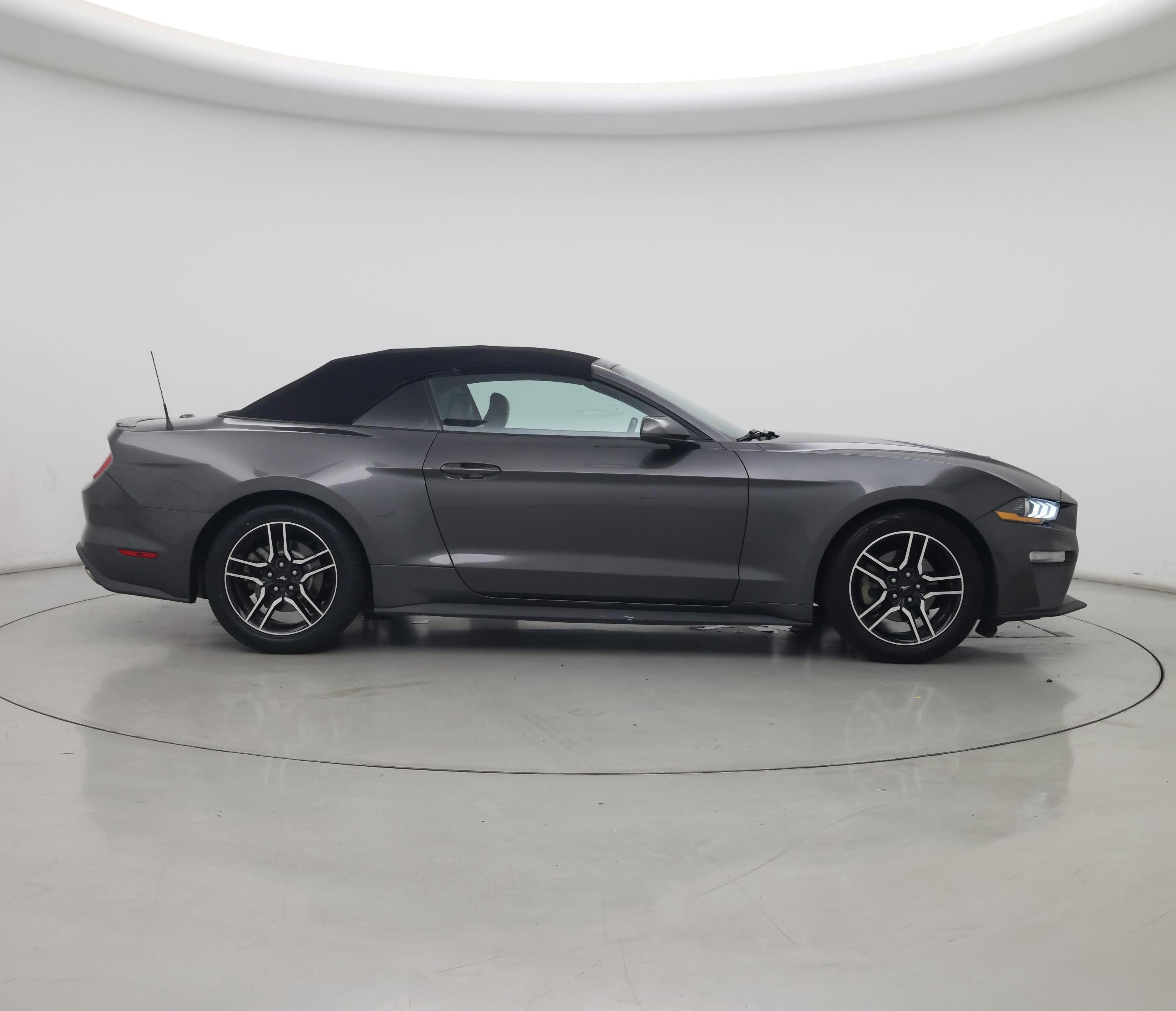 Thumbnail: 2019 Ford Mustang - 7