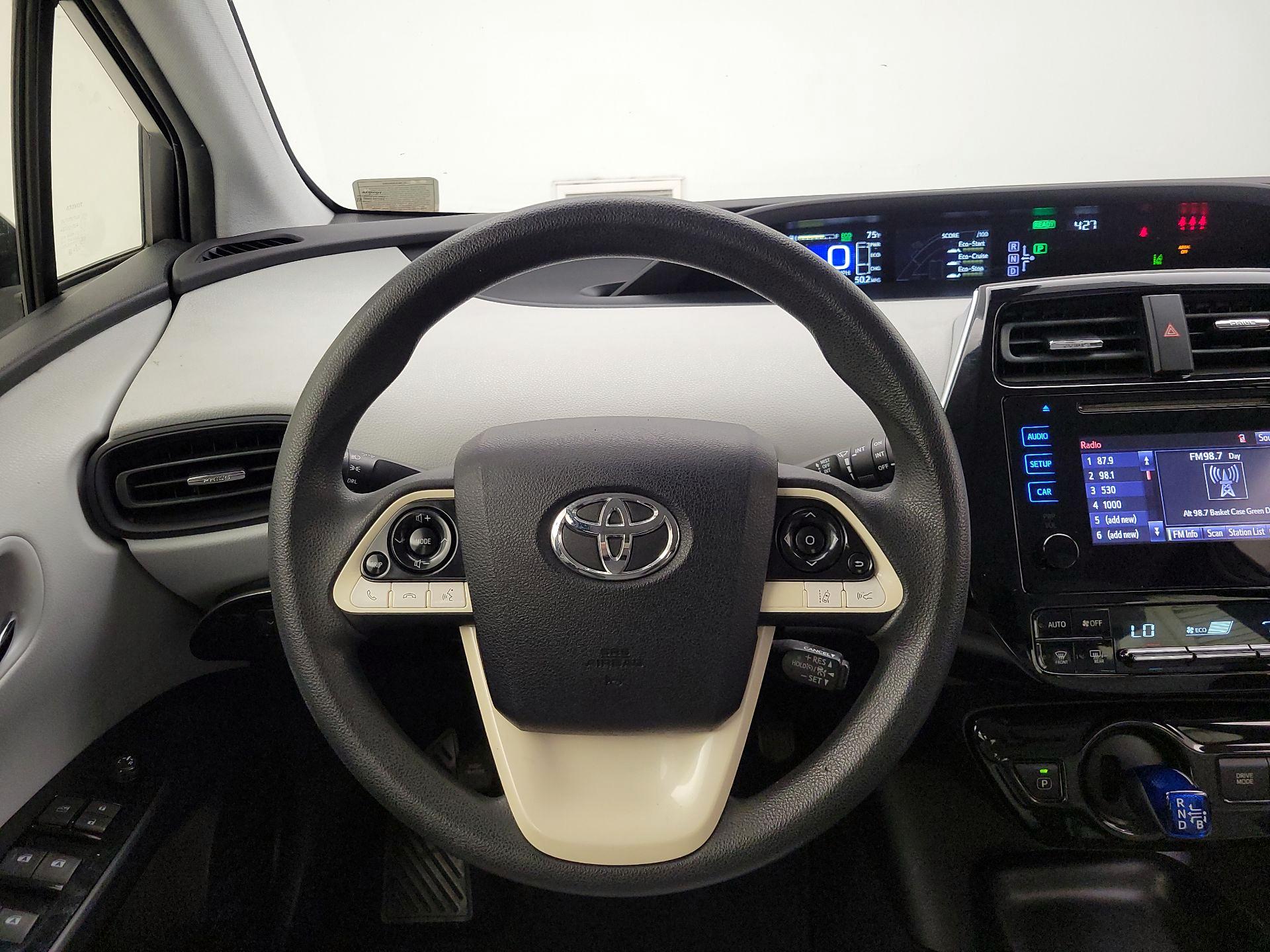 Thumbnail: 2017 Toyota Prius - 10