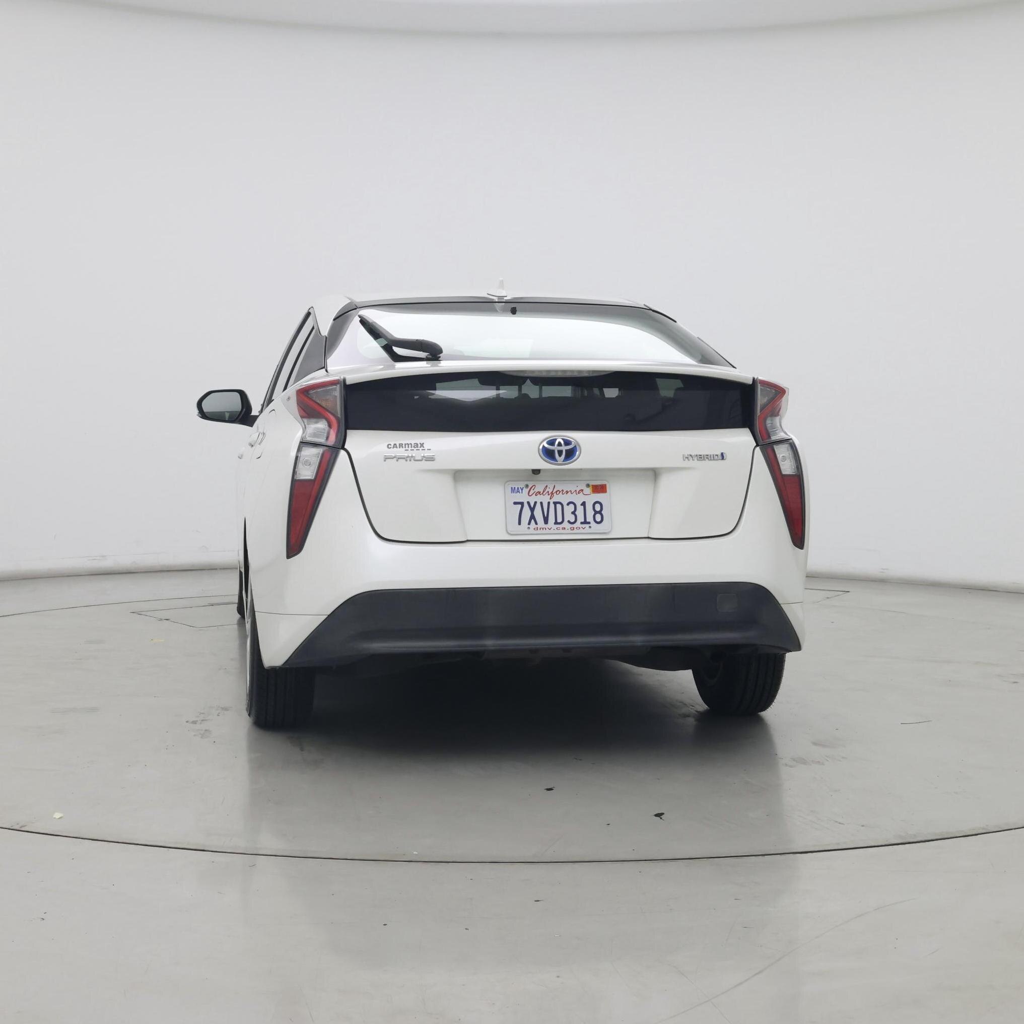 Thumbnail: 2017 Toyota Prius - 6