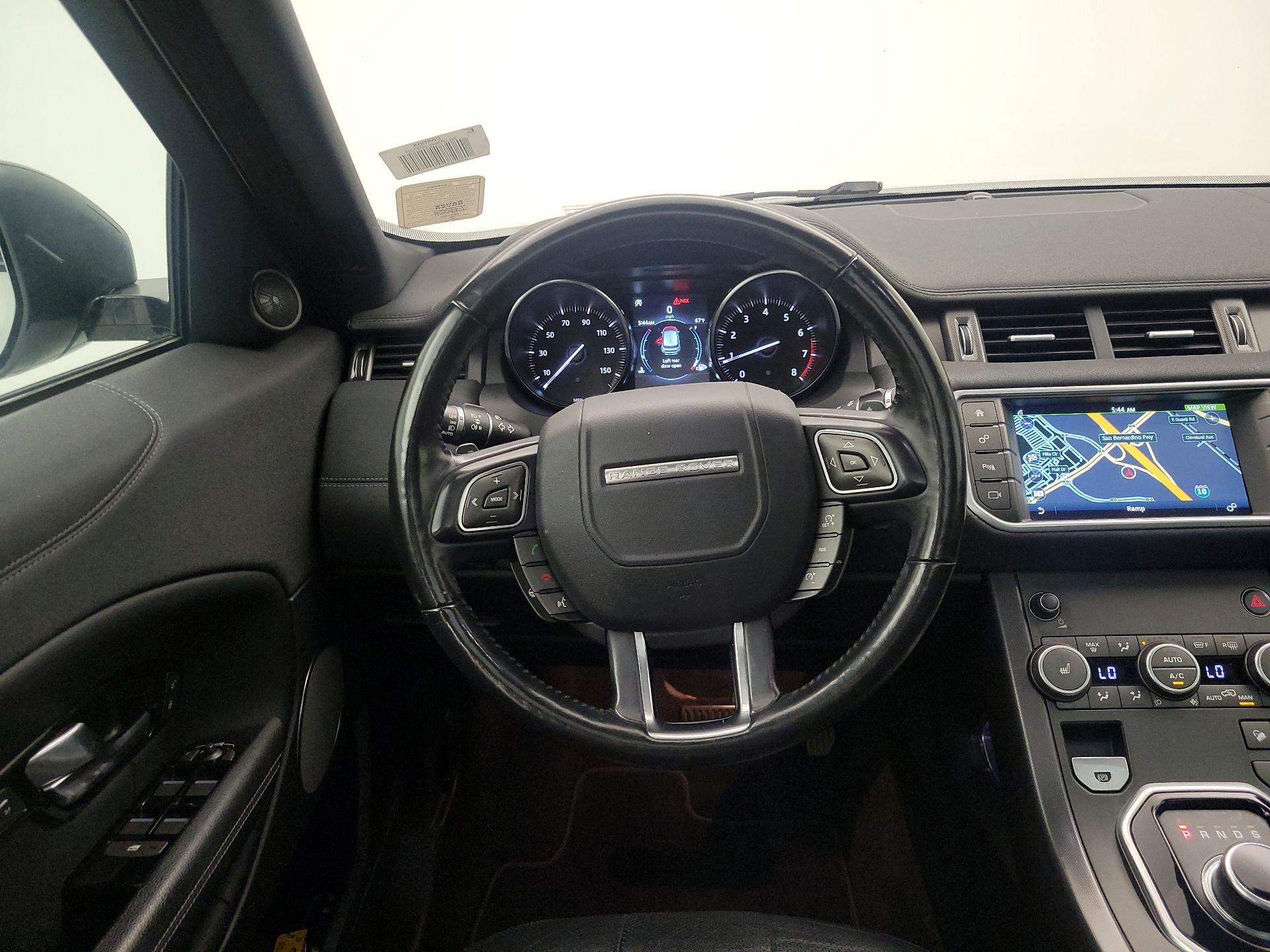 Thumbnail: 2018 Land Rover Range Rover Evoque - 10