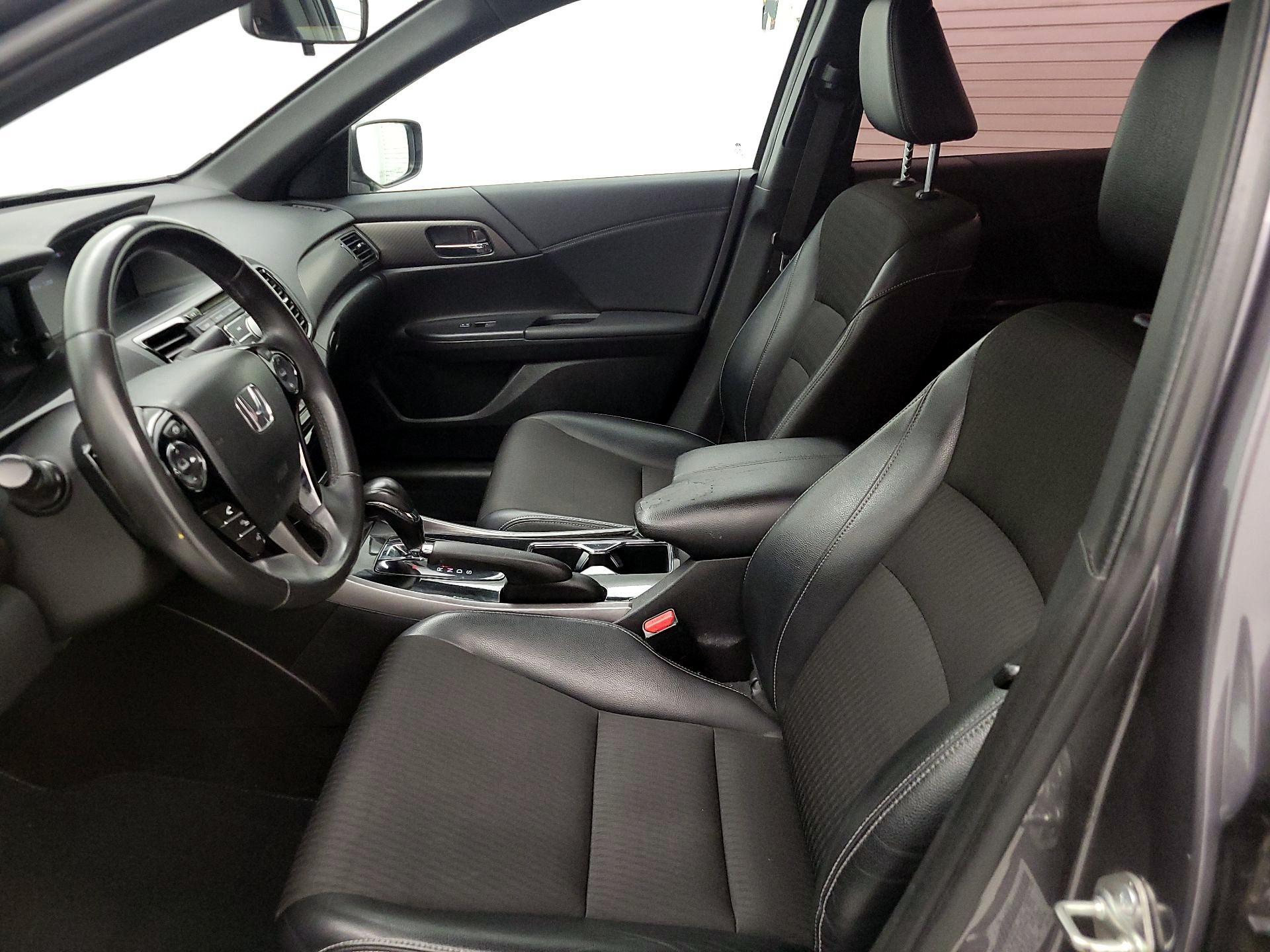 Thumbnail: 2017 Honda Accord - 11