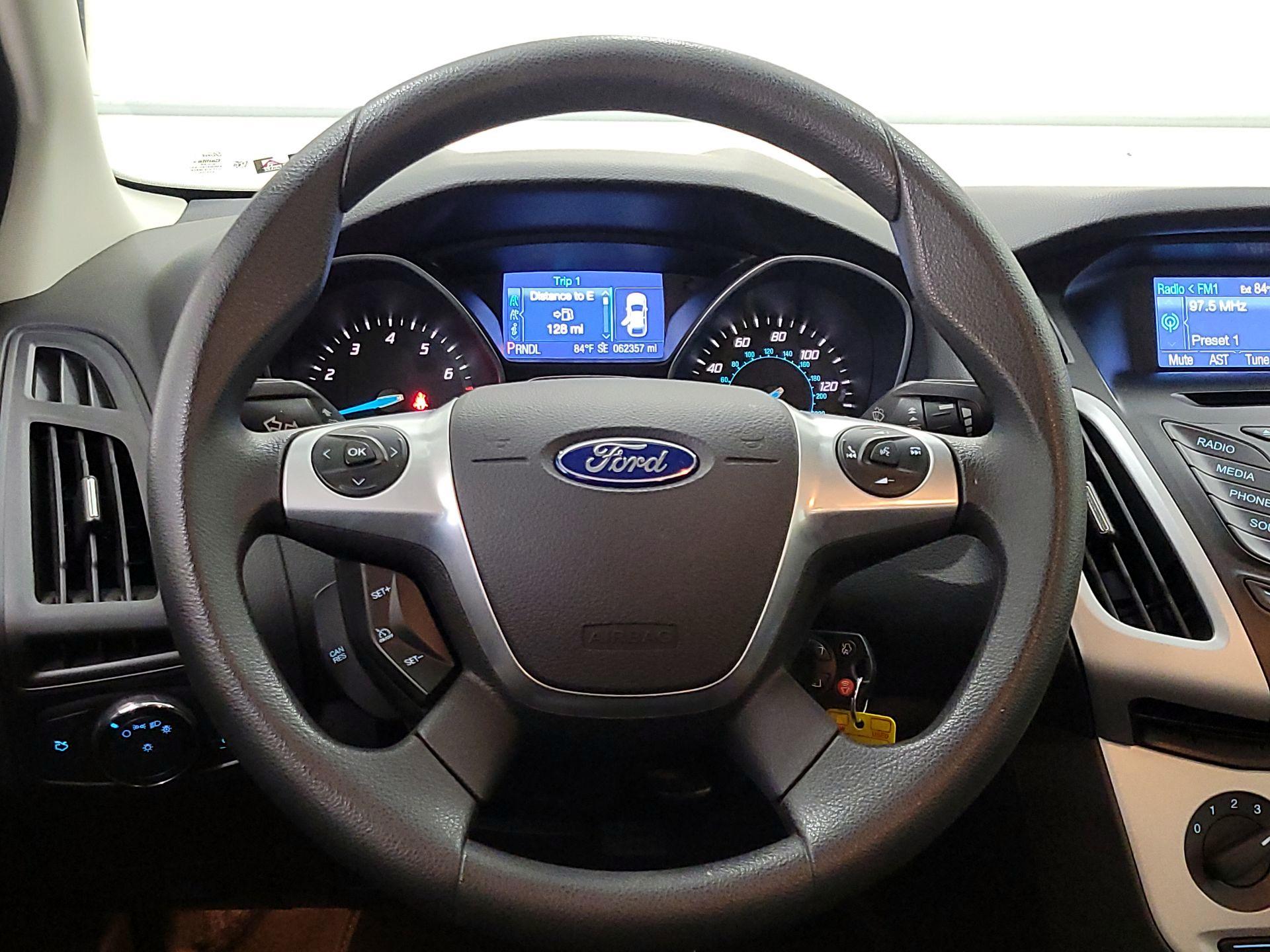 Thumbnail: 2014 Ford Focus - 10