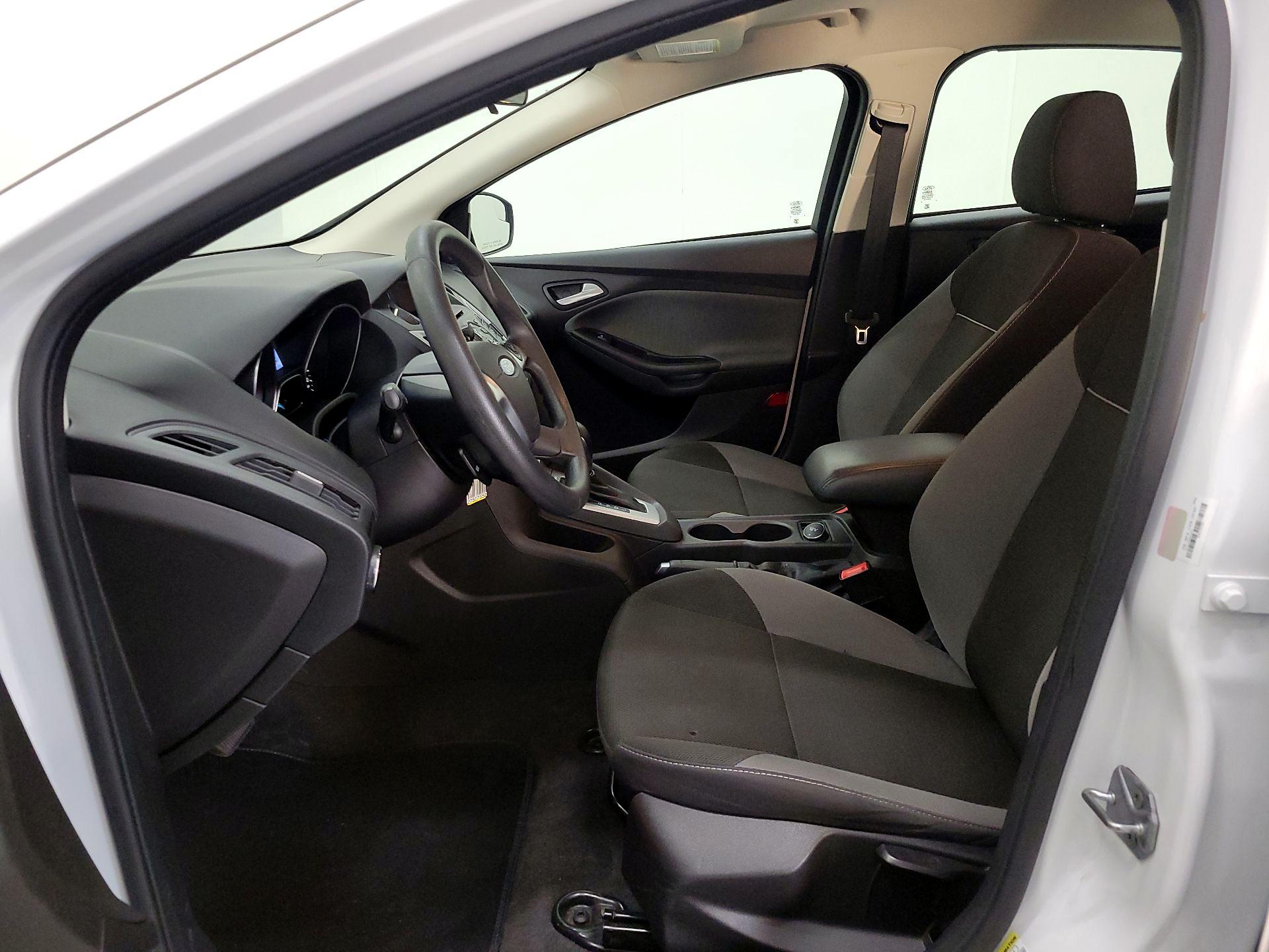 Thumbnail: 2014 Ford Focus - 11