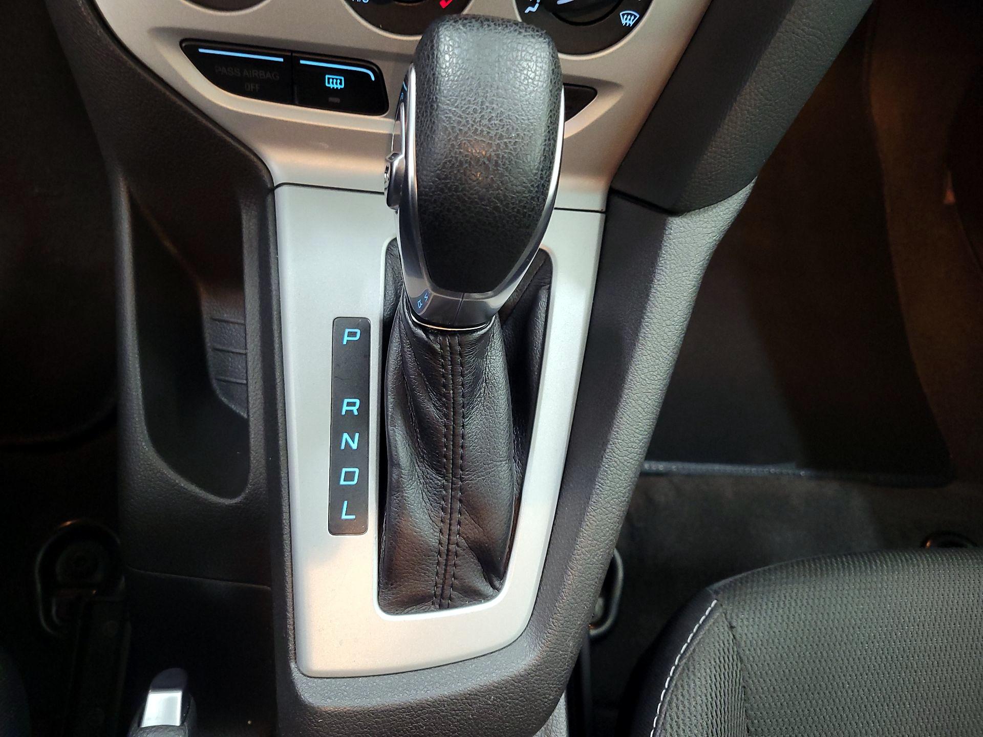 Thumbnail: 2014 Ford Focus - 16